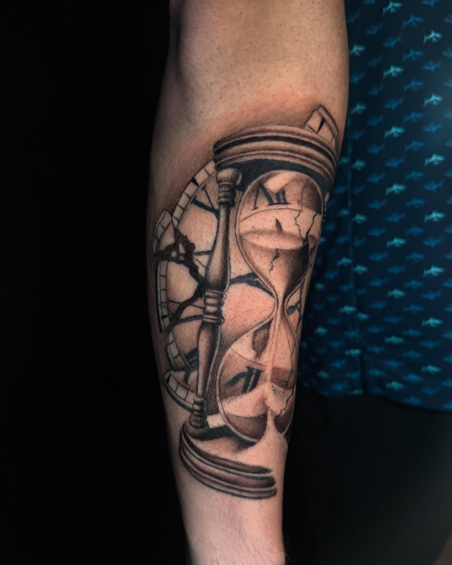 Tattoo by @artisticbubba — black_and_grey, realism