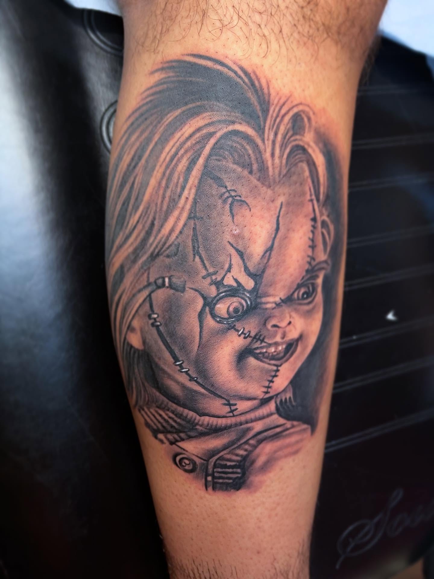 Tattoo by @yayo_rtn — black_and_grey