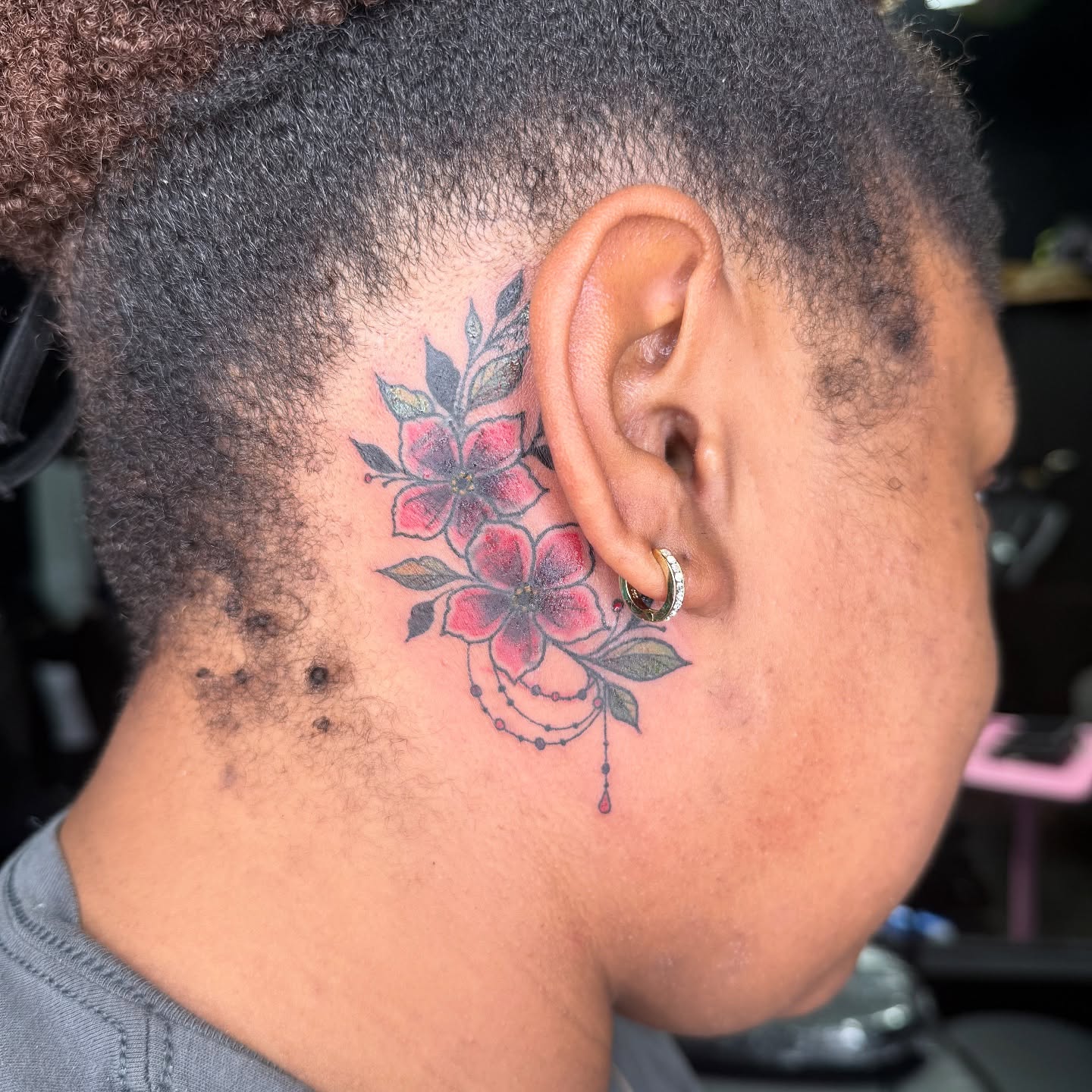 Floral design dotwork tattoo on the neck by Chloe Peters 🦭🦄🏳️‍🌈