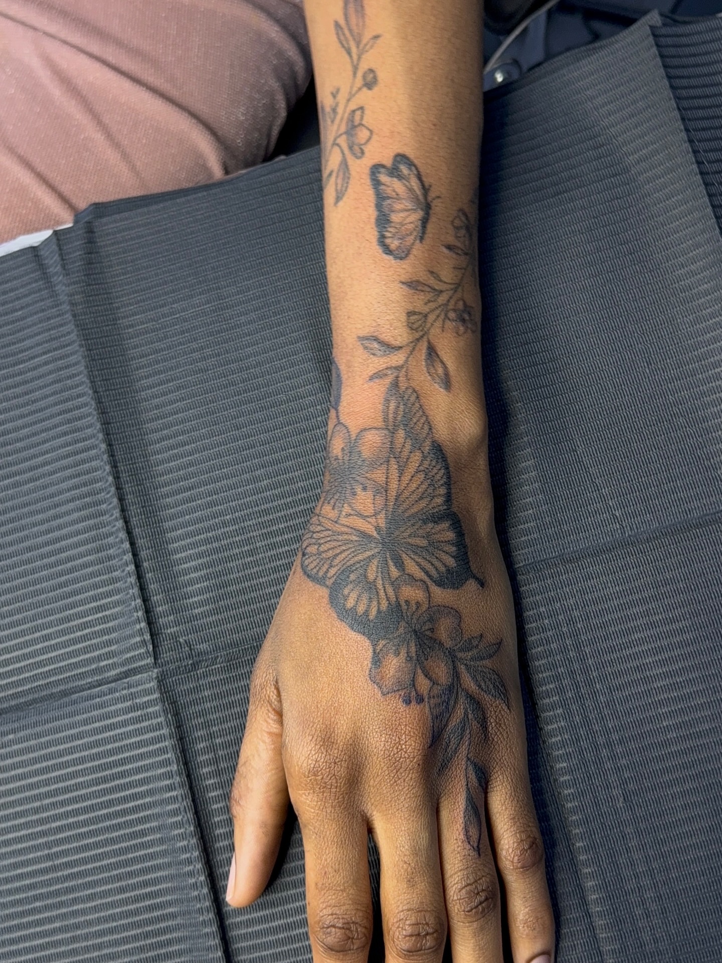 Tattoo by @inkwjuju β black_and_grey