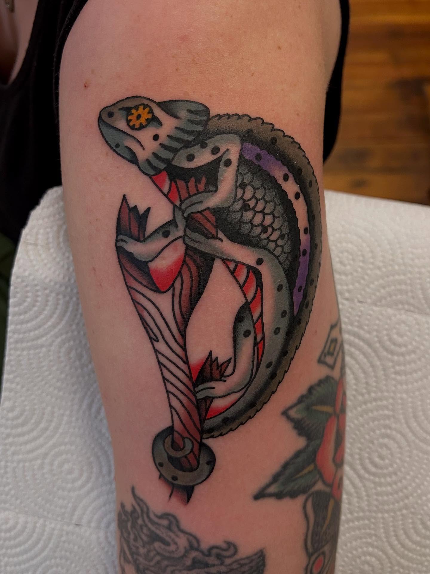 Gecko American traditional tattoo on the forearm by Christian Lasyone