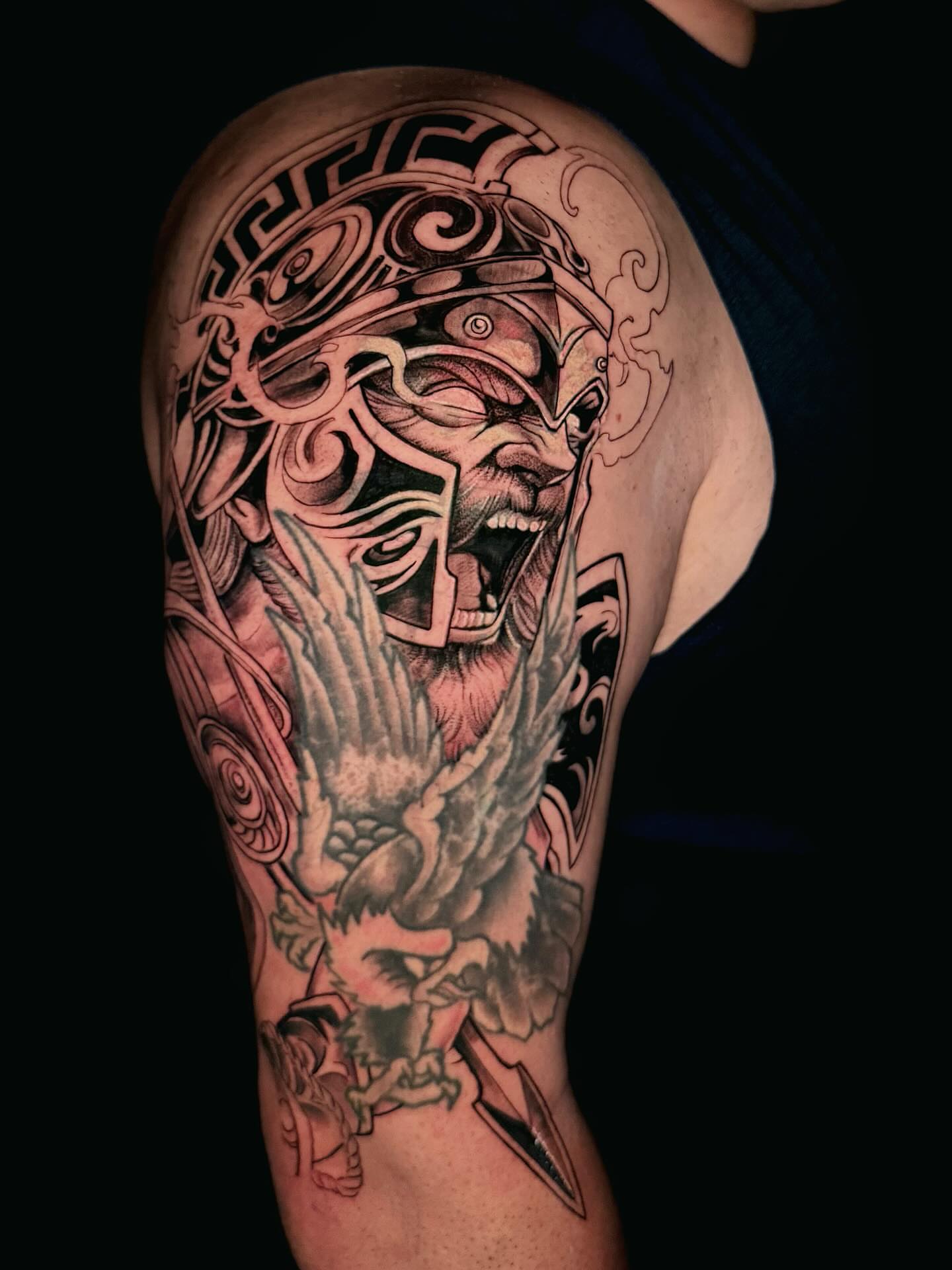 Warrior mask geometric tattoo on the thigh by ☆ LULU ☆ Licence No. 108595