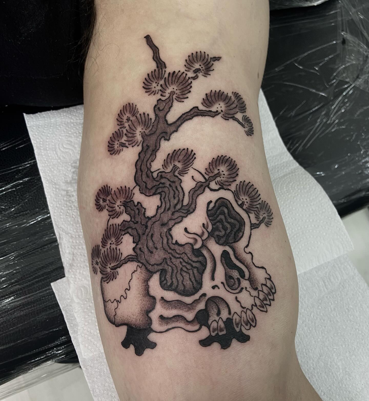 Tattoo by @naganumatattoo — black_and_grey