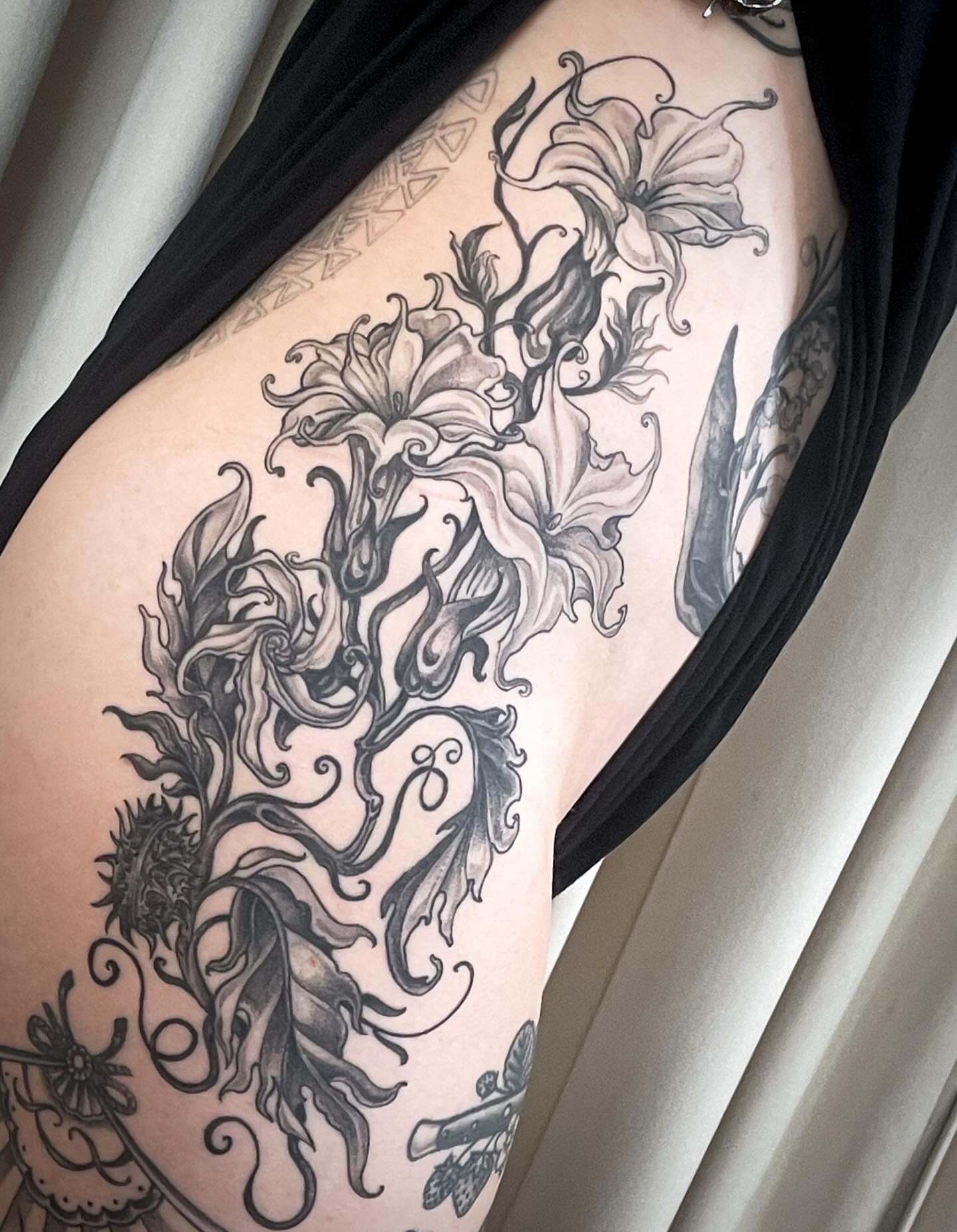 Tattoo by @whatreiley β black_and_grey