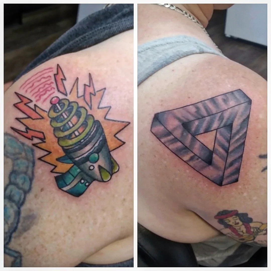 Light bulb American traditional tattoo on the shoulder by Josh Sroga