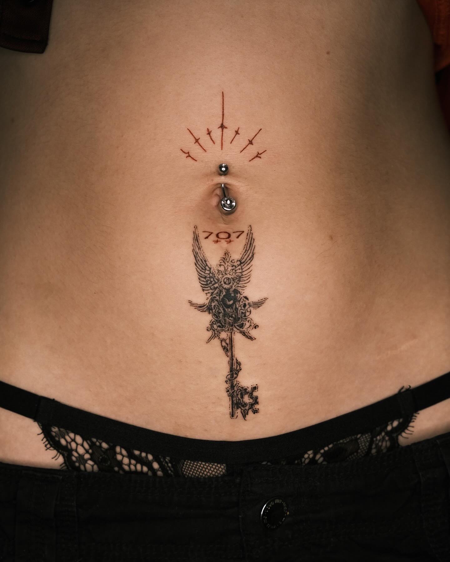Tattoo by @oxurminexo — black_and_grey