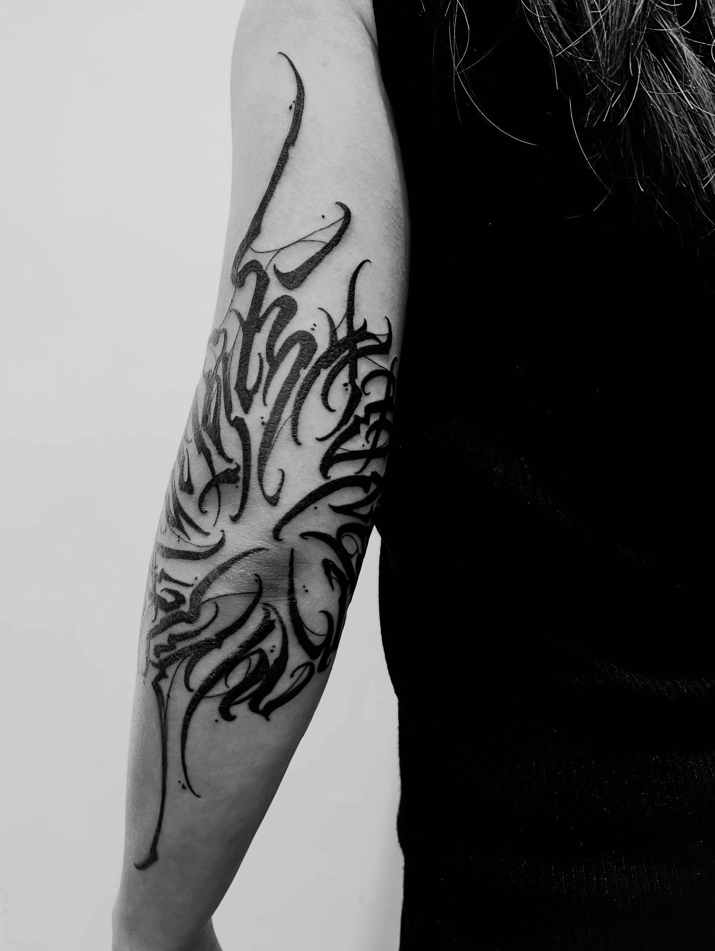Tattoo by @jimyuip โ lettering_script