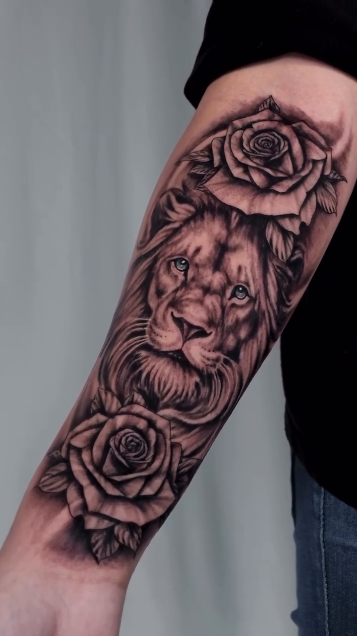 Lion and roses realism tattoo by ♠️KEITHKUSTOM♠️ San Antonio Tattoo Artist