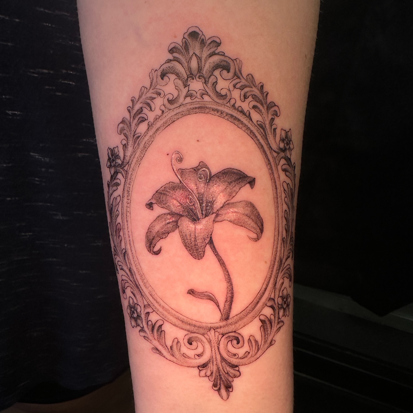 Tattoo by @huestatts — black_and_grey