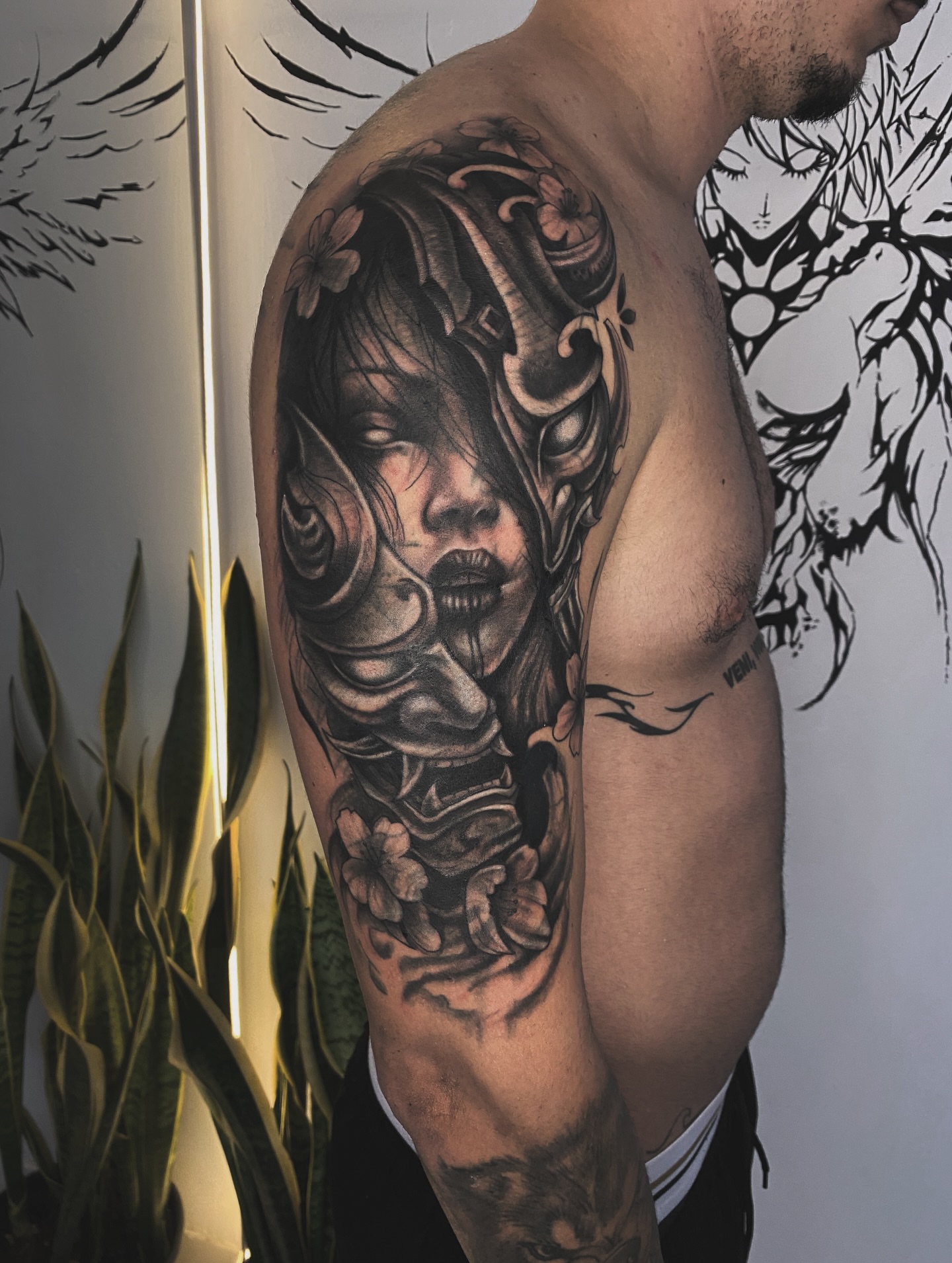 Tattoo by @garotodatatuagem — black_and_grey, realism