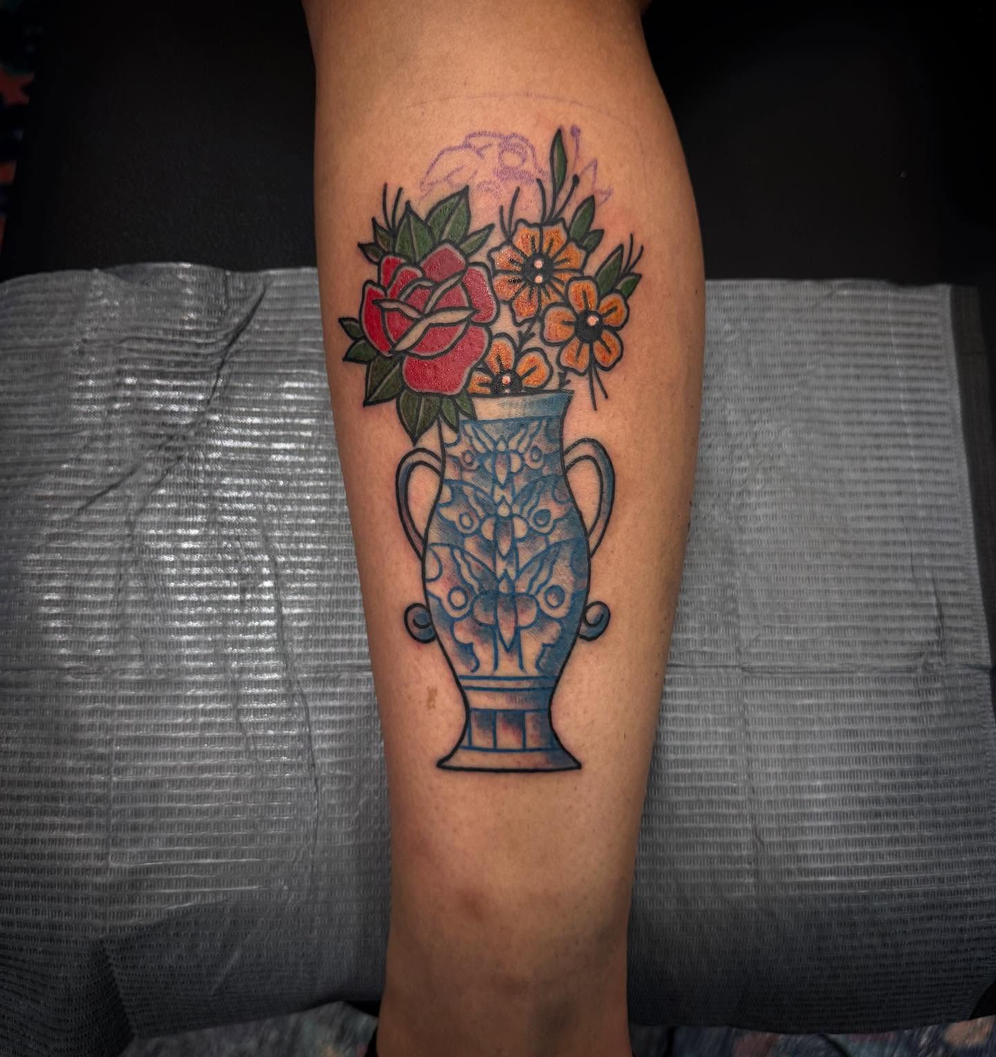 Tattoo by @sincerelyyourzstudios — american_traditional