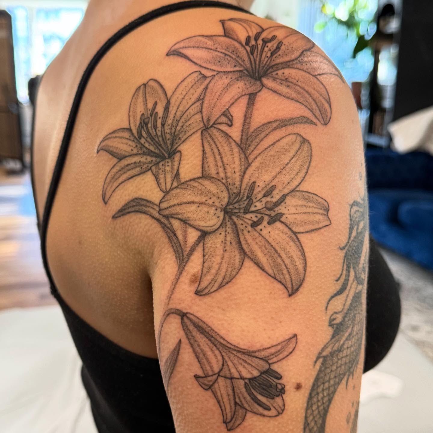 Tattoo by @sevtattoos — black_and_grey
