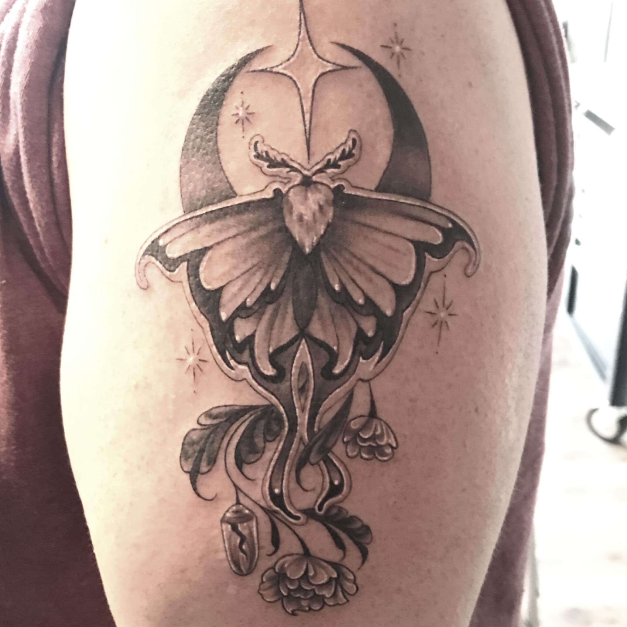 Tattoo by @heathersyvilla — black_and_grey, ornamental