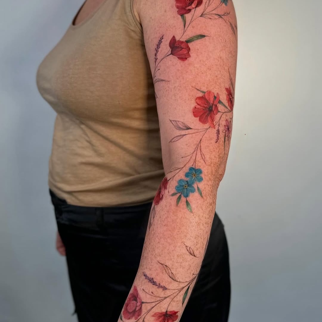 Tattoo by @shishkina_art โ realism