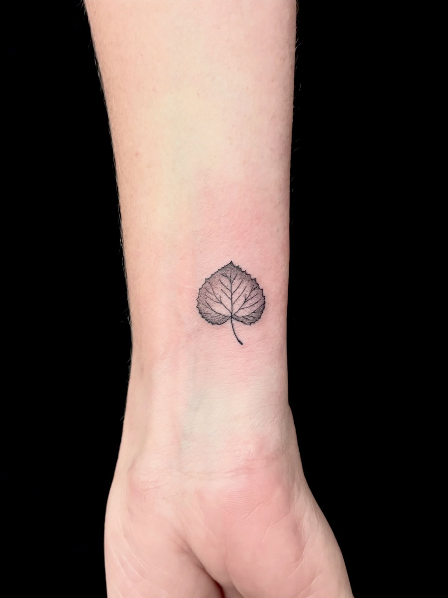 Tattoo by @letmechangemyusernamepleaseomg — black_and_grey