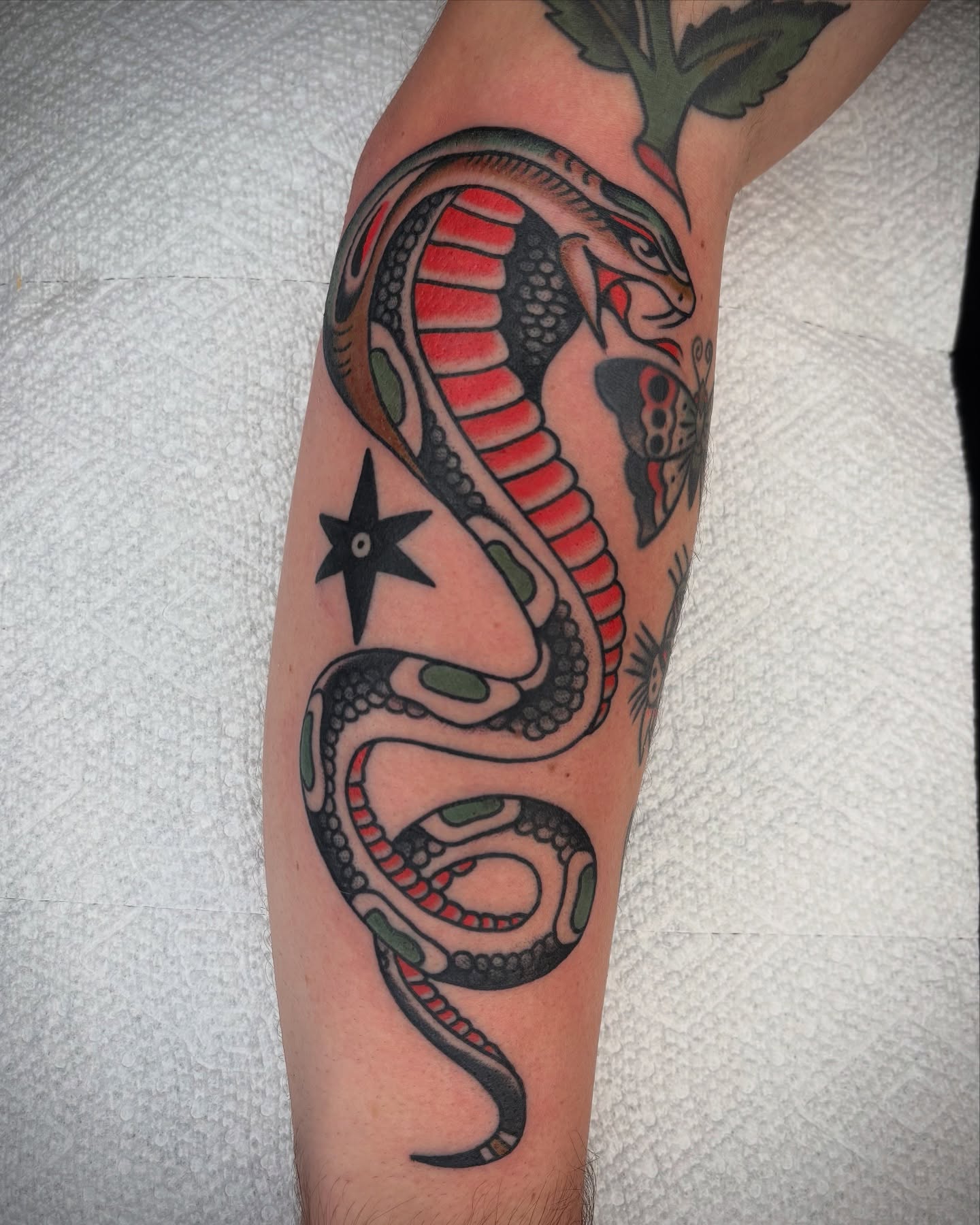 Tattoo by @chunkel — american_traditional