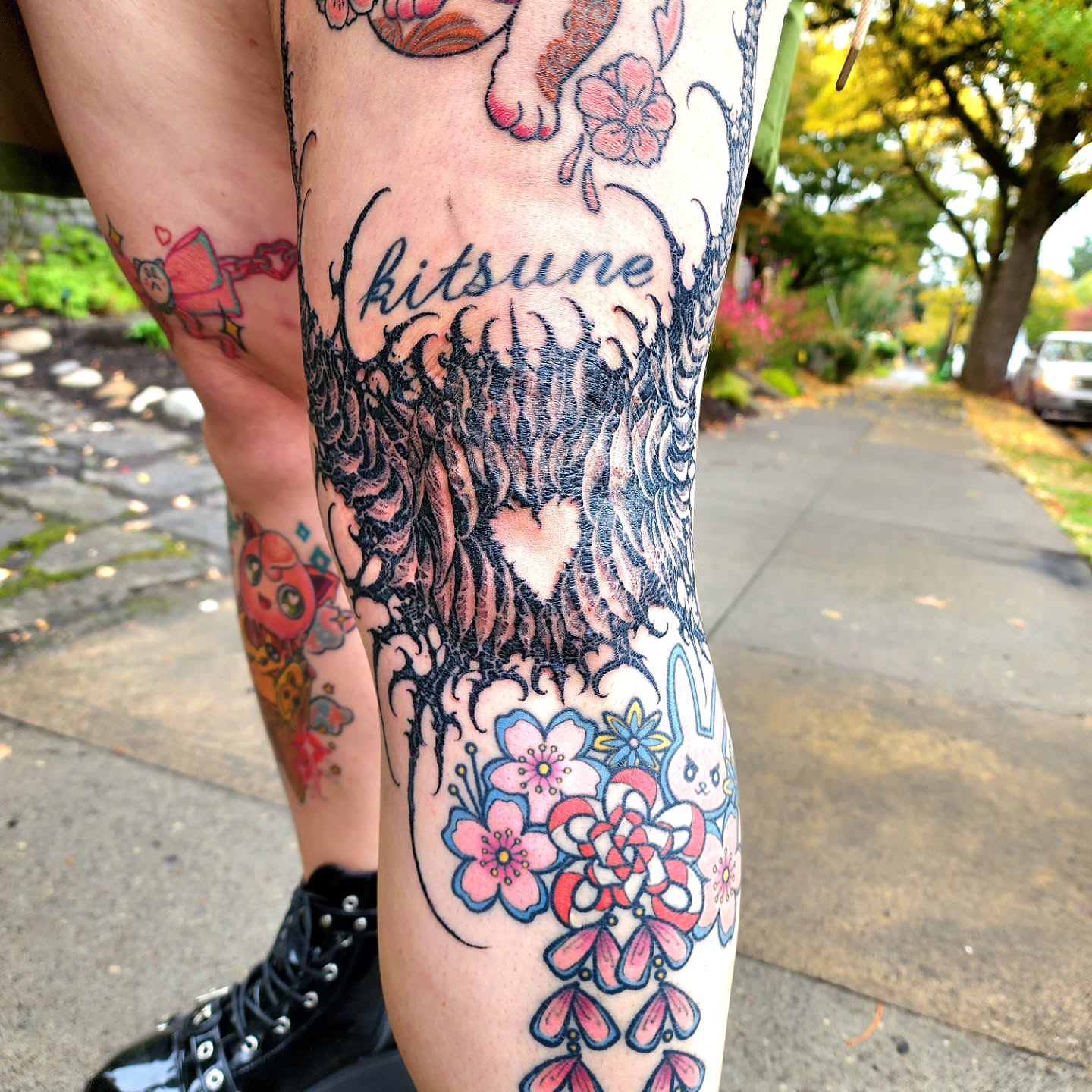 Kitsune japanese irezumi tattoo on the leg by @hellscribe