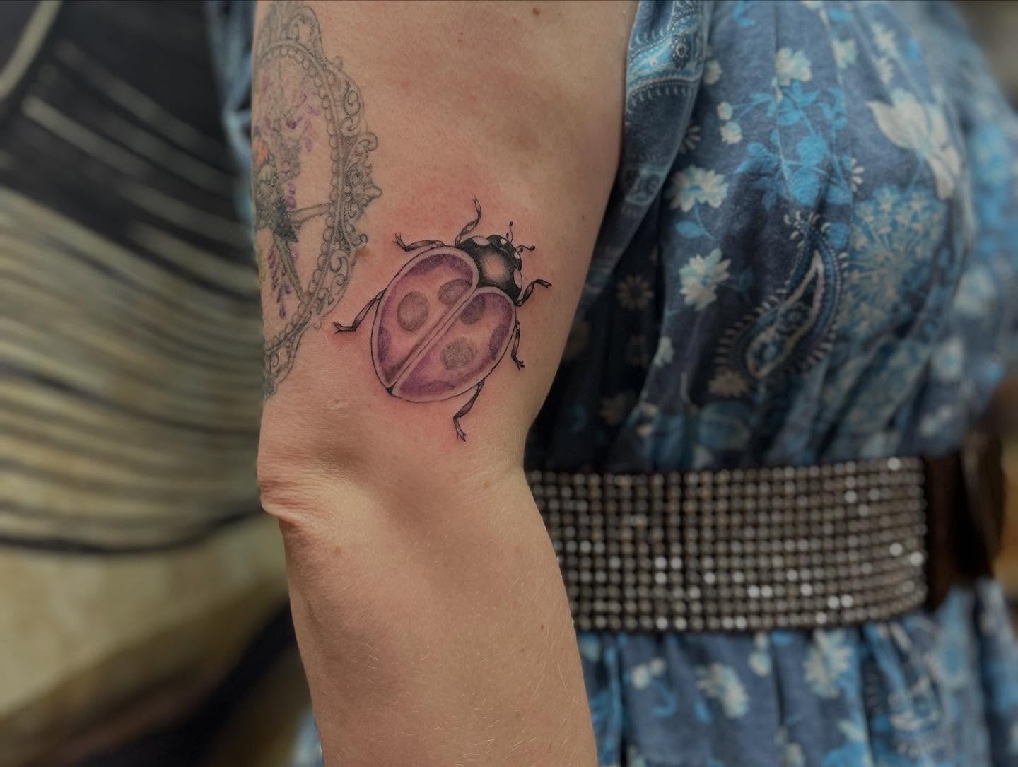 Tattoo by @bodyartbycakens — realism