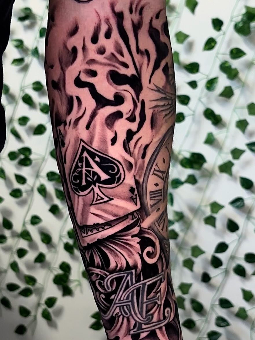 Tattoo by @echevarriatattoo — black_and_grey, realism