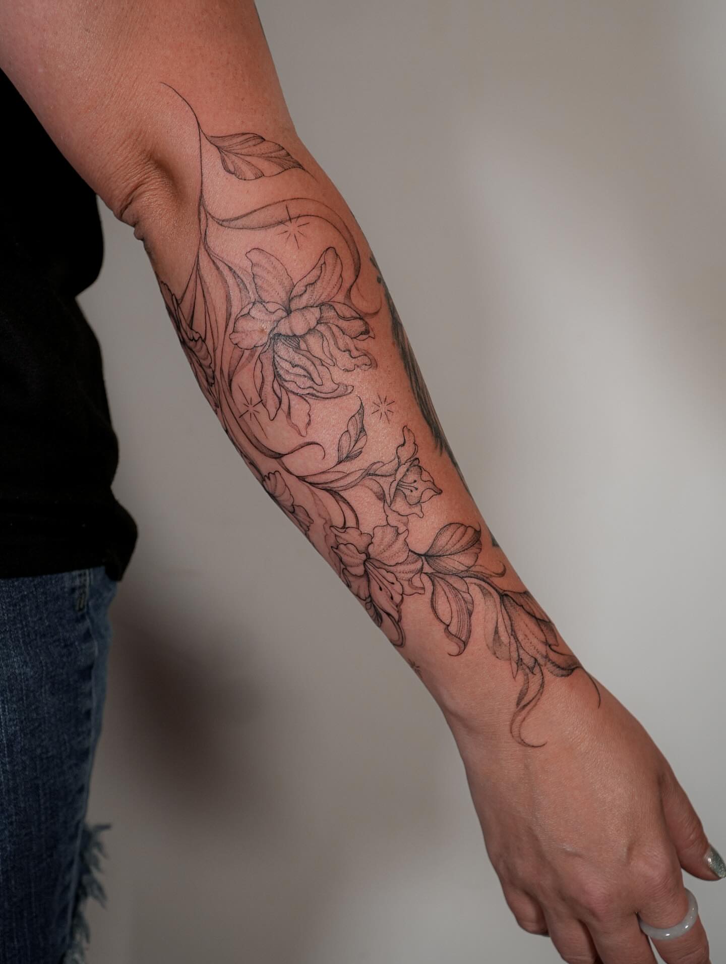 Floral design black and grey tattoo on the forearm by Pandora ✨ Floral, Los Angeles, California