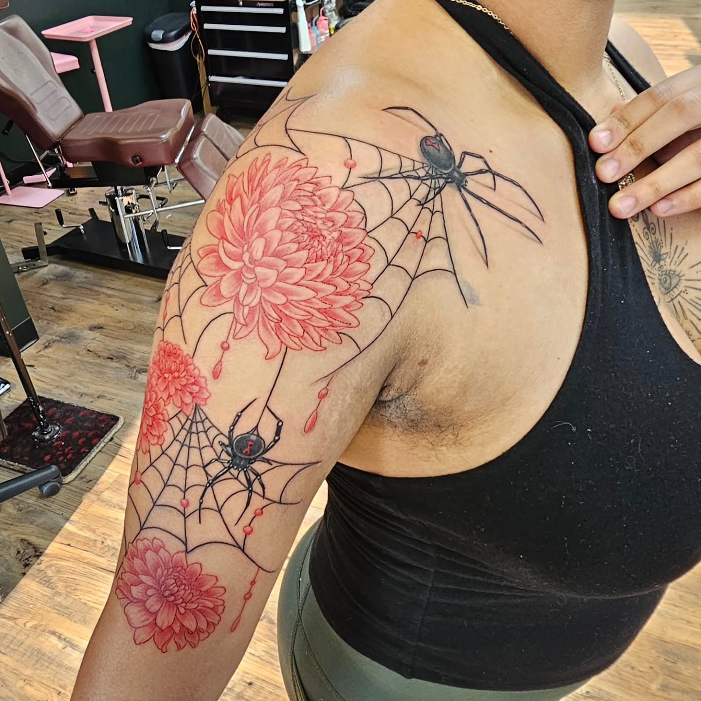 Tattoo by @indeedilly — realism, dotwork