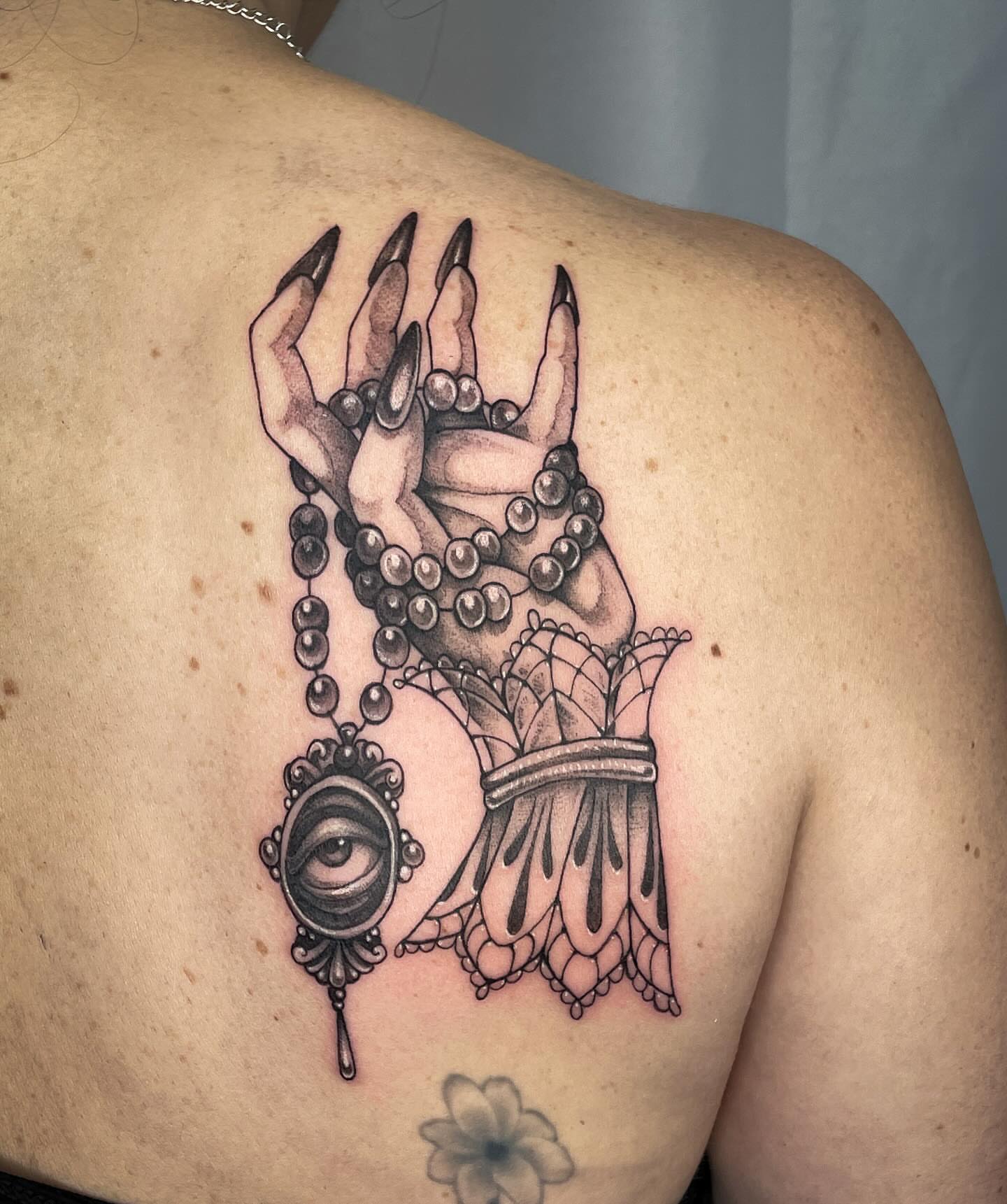 Tattoo by @whatreiley β black_and_grey, realism