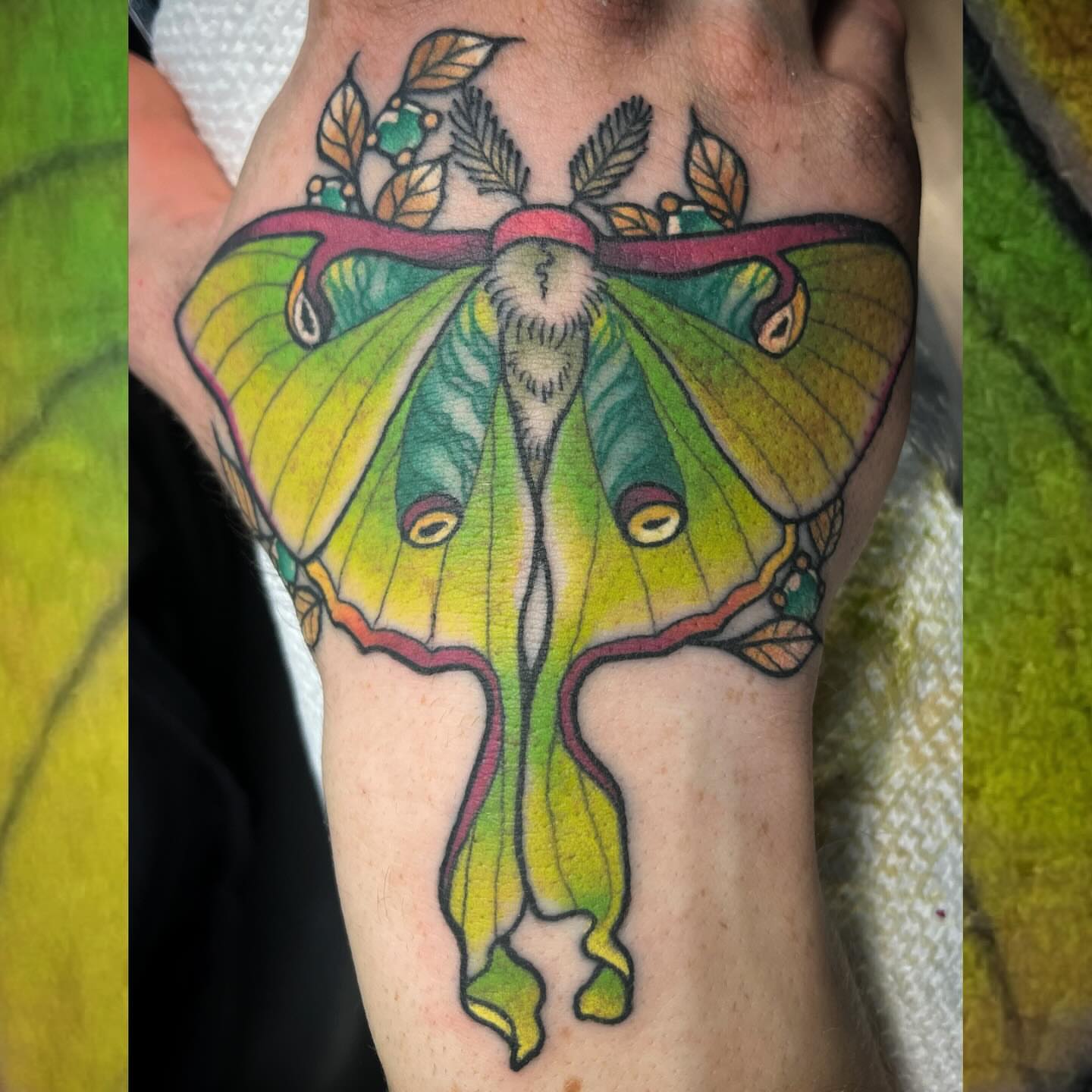 Tattoo by @la_ciscolita — new_school, realism