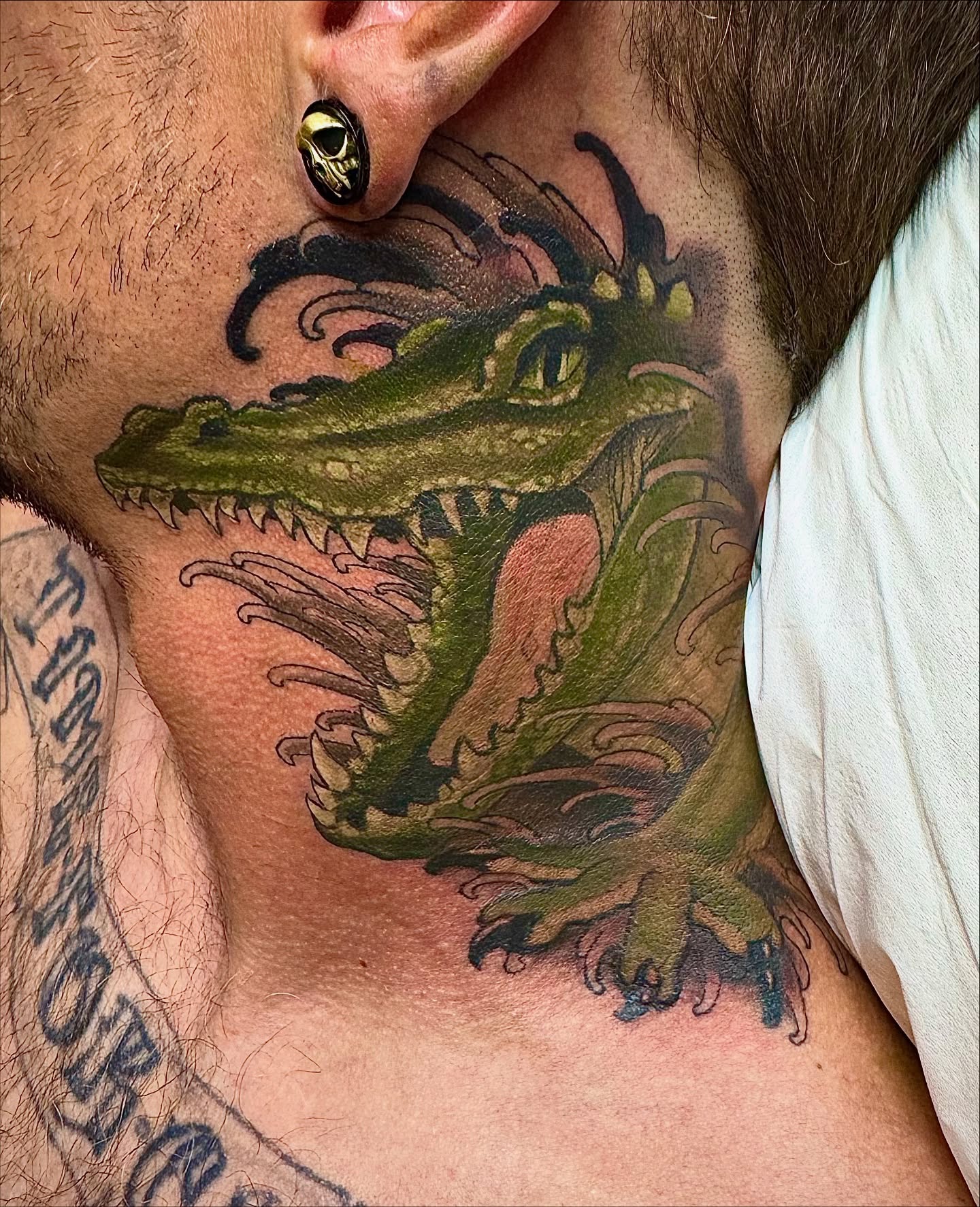 Tattoo by @tattoosbybacon โ realism