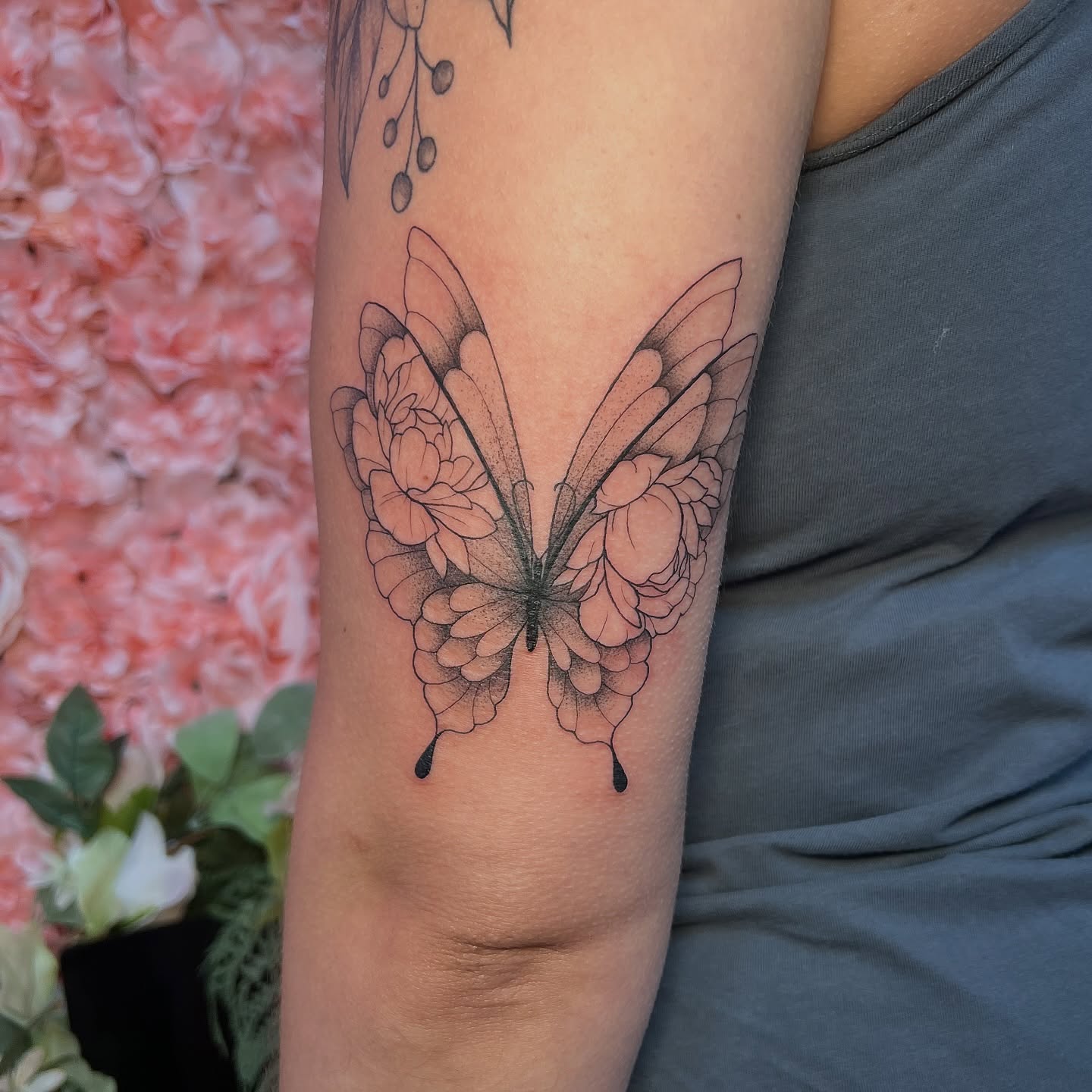 Butterfly dotwork tattoo on the forearm by 𝒱𝒽𝓎𝓍𝒾𝓃