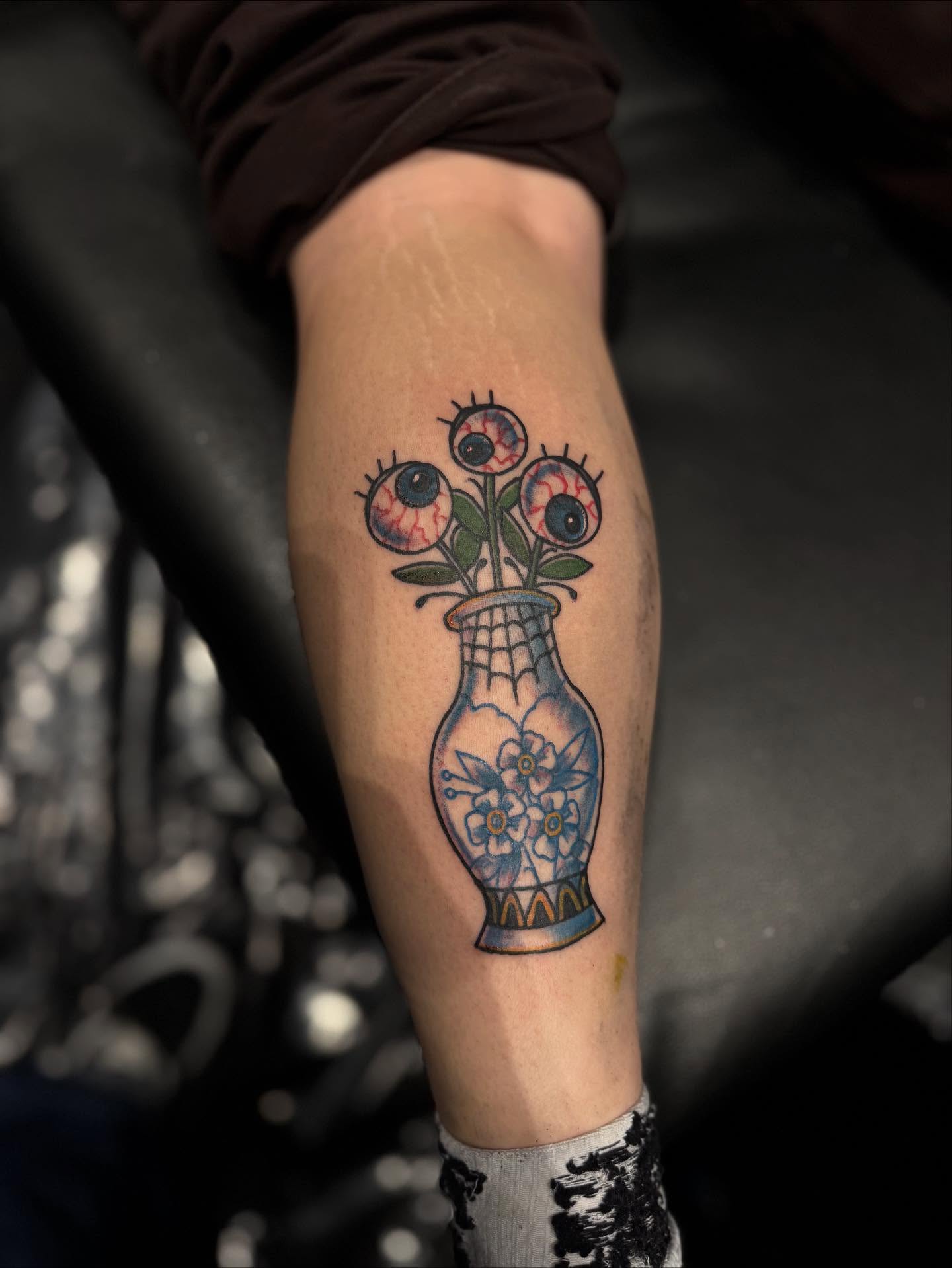 Tattoo by @sincerelyyourzstudios — neo_traditional