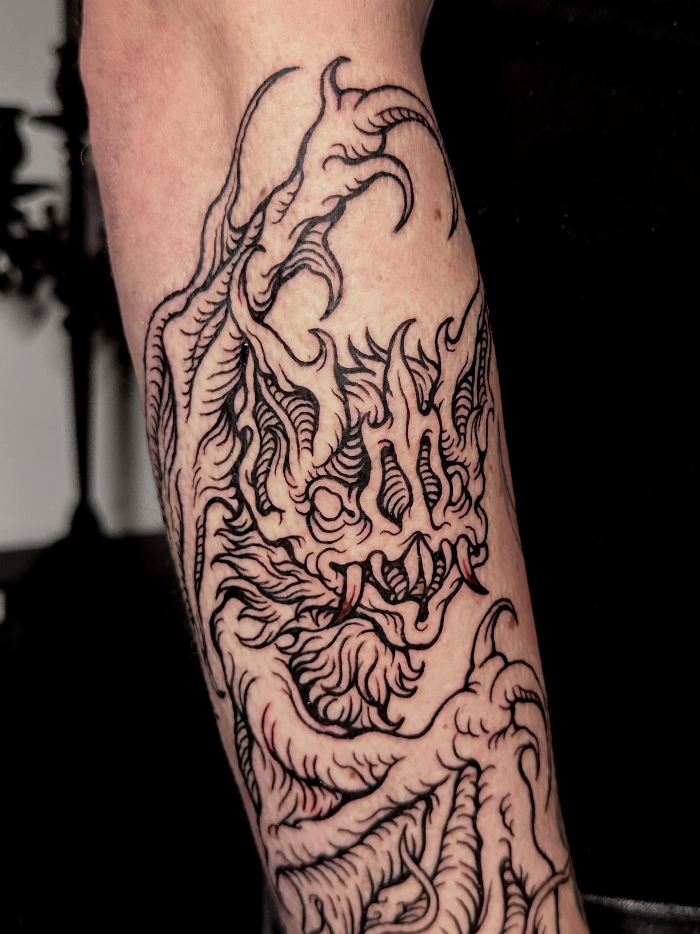 Dragon black and grey tattoo on the forearm by 𝕾𝖆𝖘𝖍𝖆 𝖂𝖔𝖑𝖆𝖓𝖉