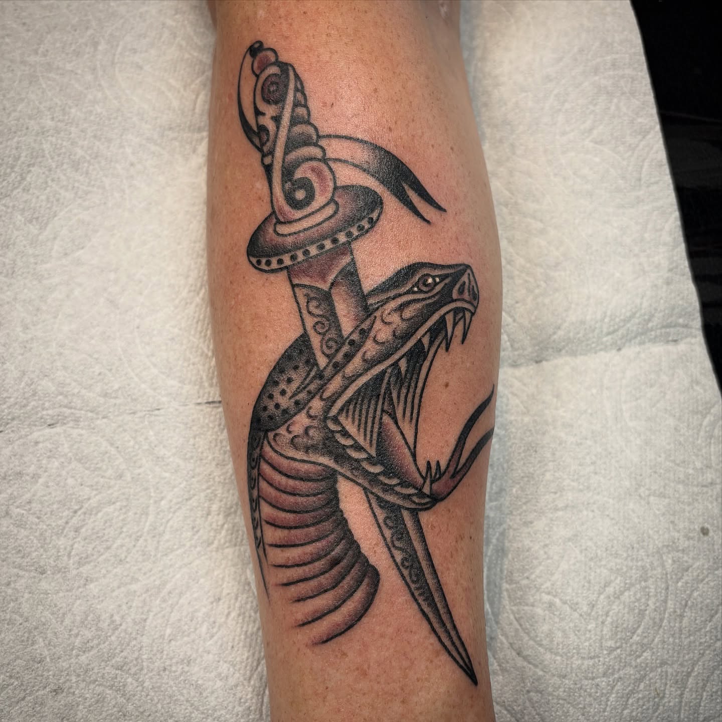 Tattoo by @mattegizi — black_and_grey
