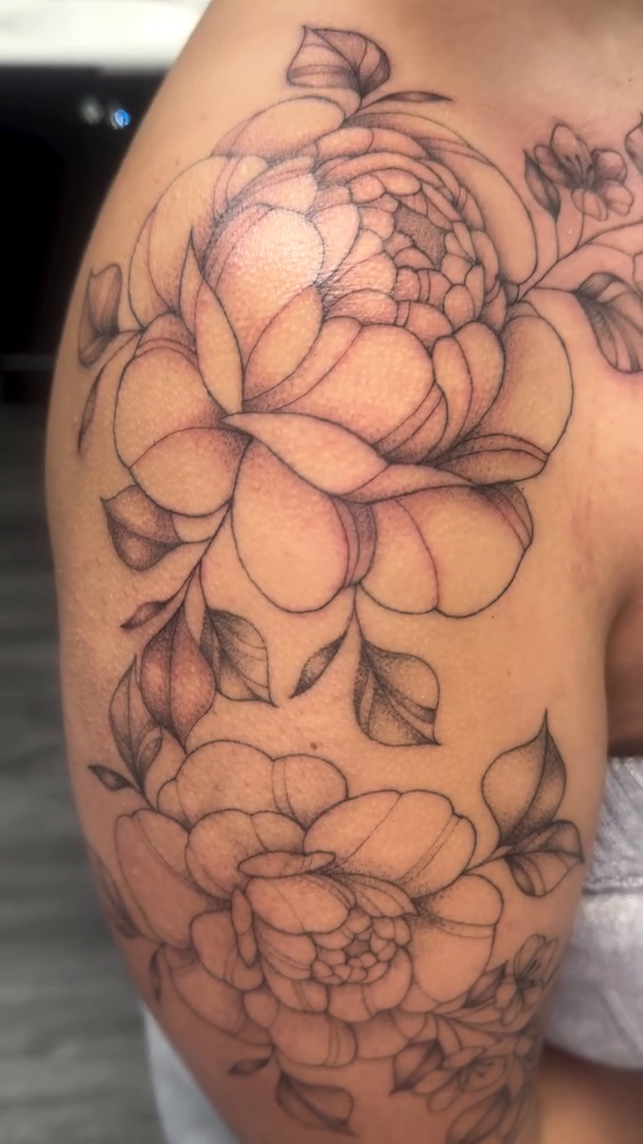 Tattoo by @izabella.tattoos — fine_line