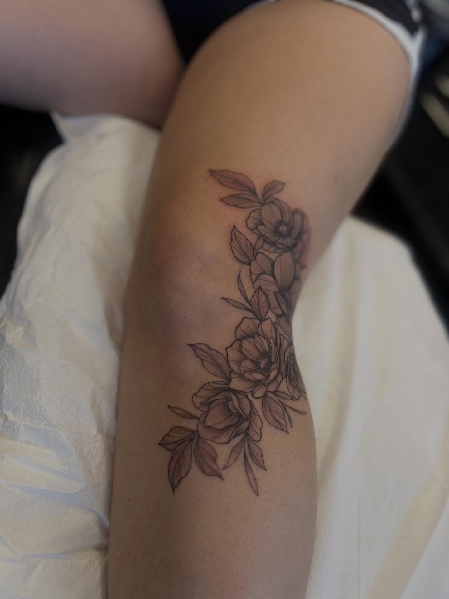 Tattoo by @samibattle — black_and_grey