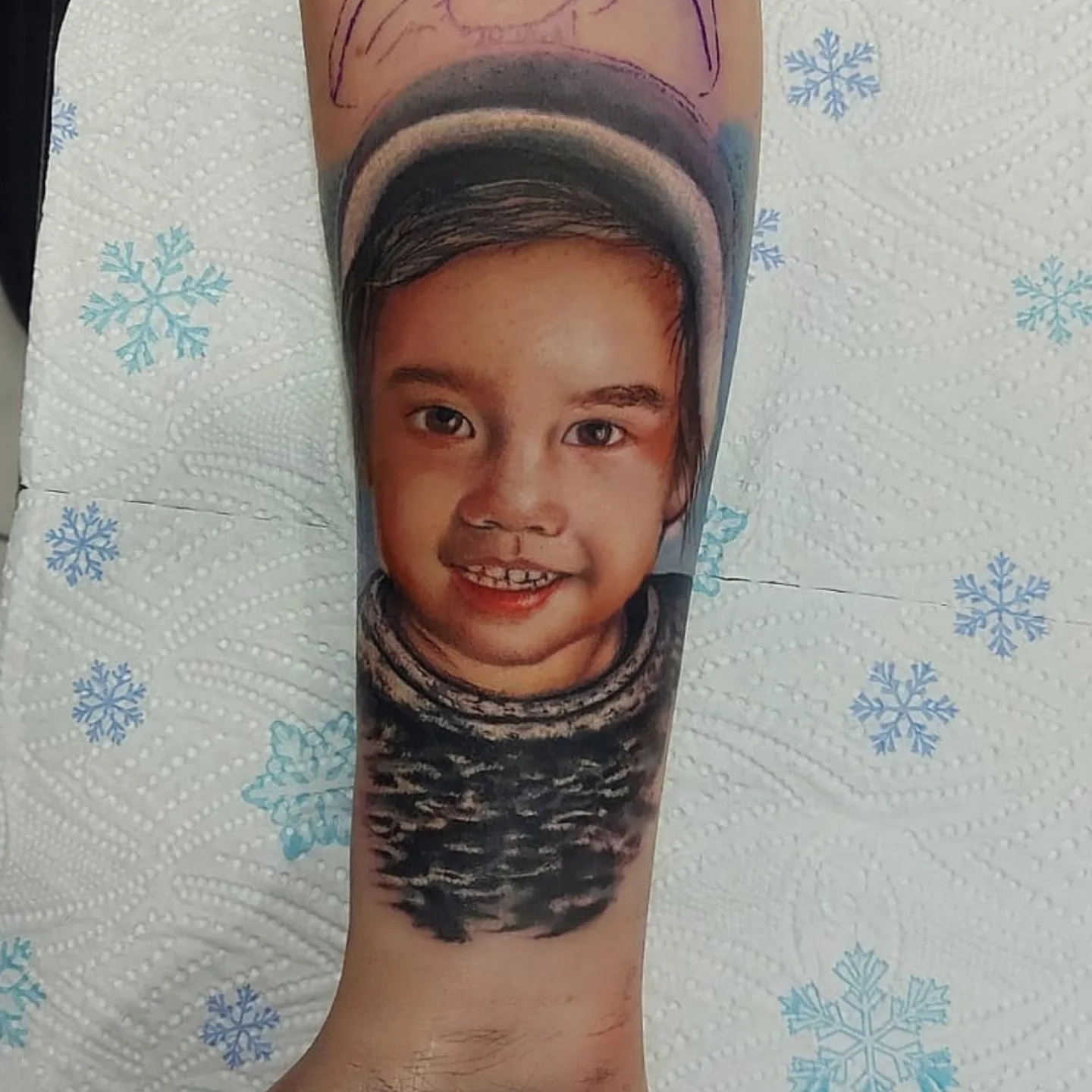 Tattoo by @alexlondontattoo โ realism