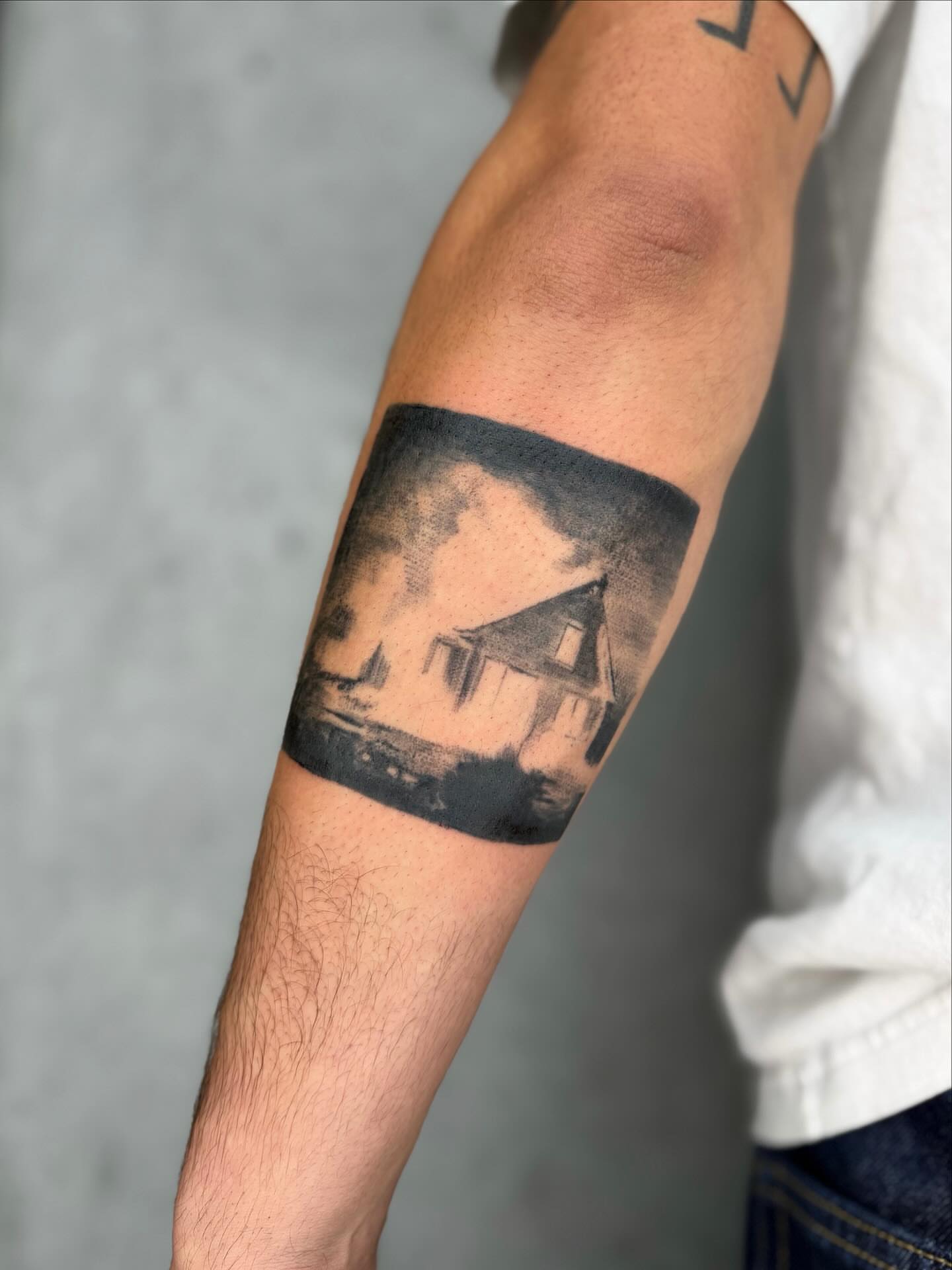Tattoo by @enjolieart — black_and_grey
