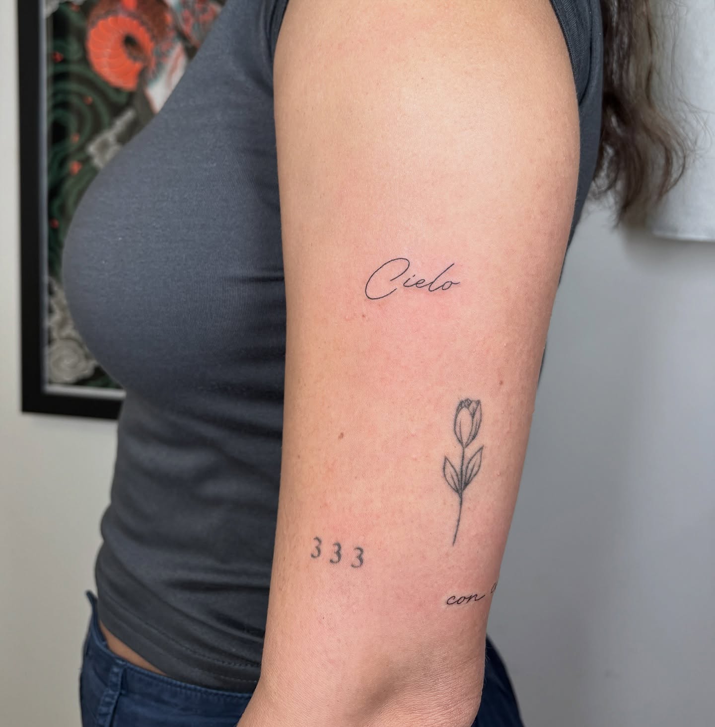 Flower fine line tattoo on the forearm by Fineline tattoos by Kinsey