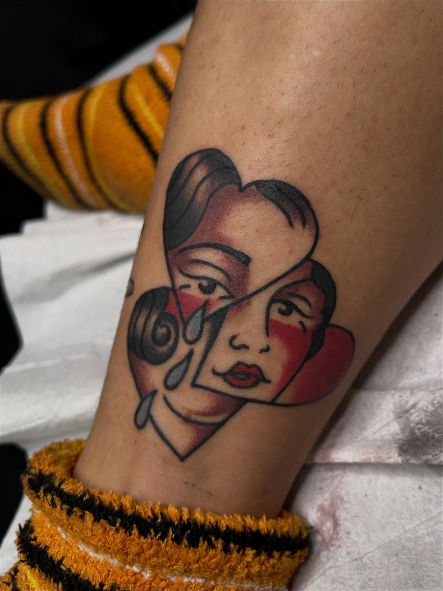Tattoo by @sun.pokes_ — geometric