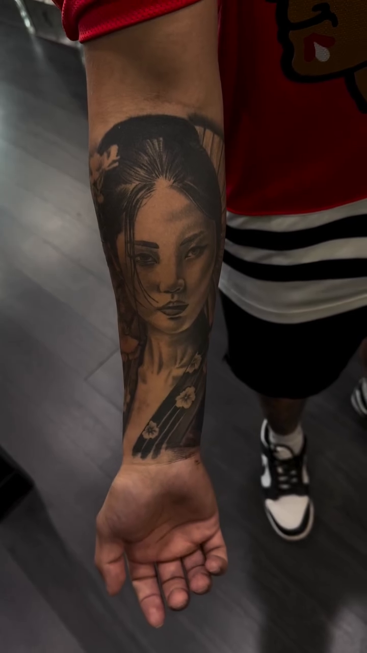 Tattoo by @hector_tatt2z — realism, black_and_grey