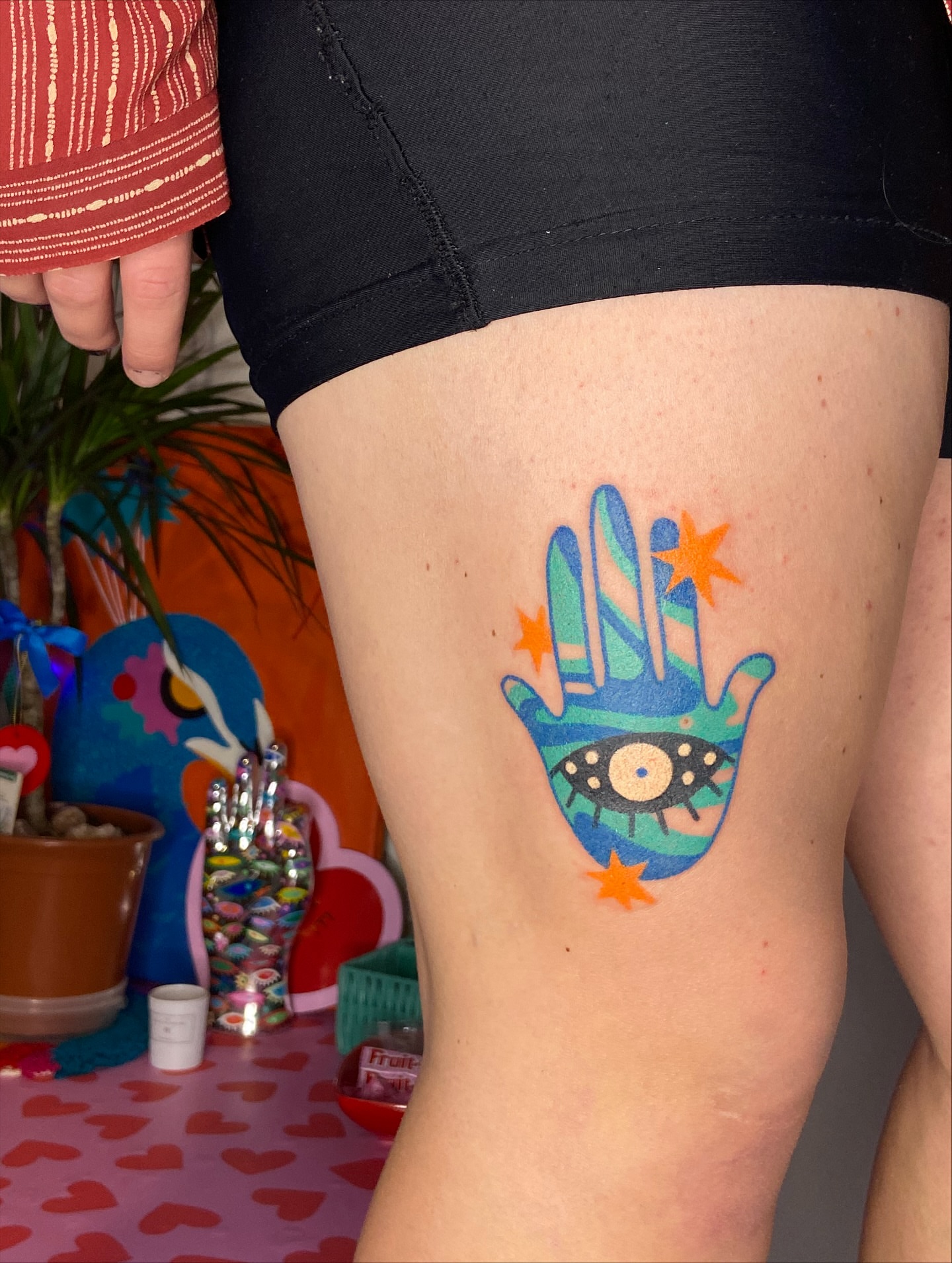 Eye and hand dotwork tattoo on the thigh by Kasia ✨jedyny taki handpoke w katowicach✨