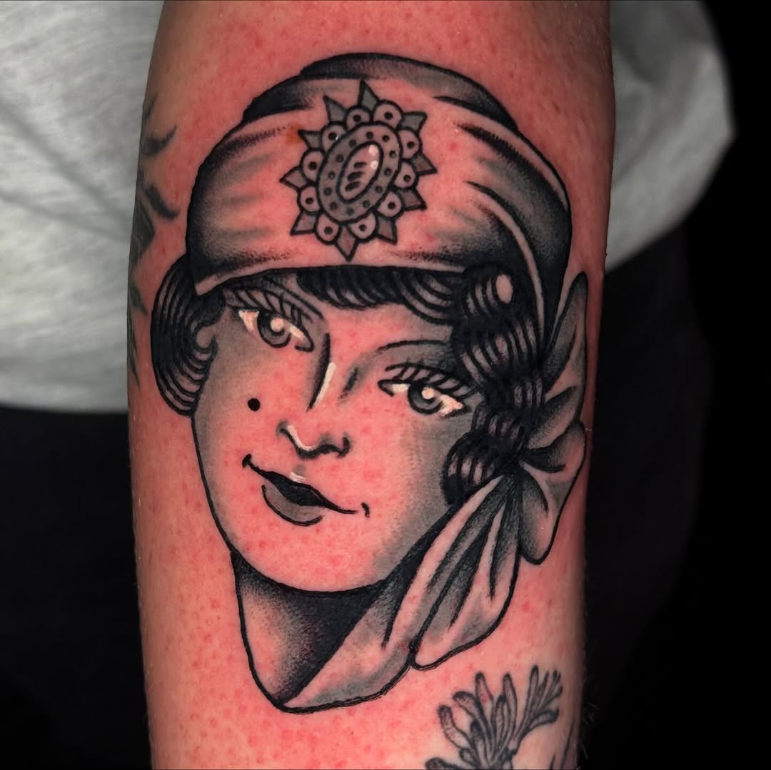 Tattoo by @freezedriedrainbow โ american_traditional, black_and_grey