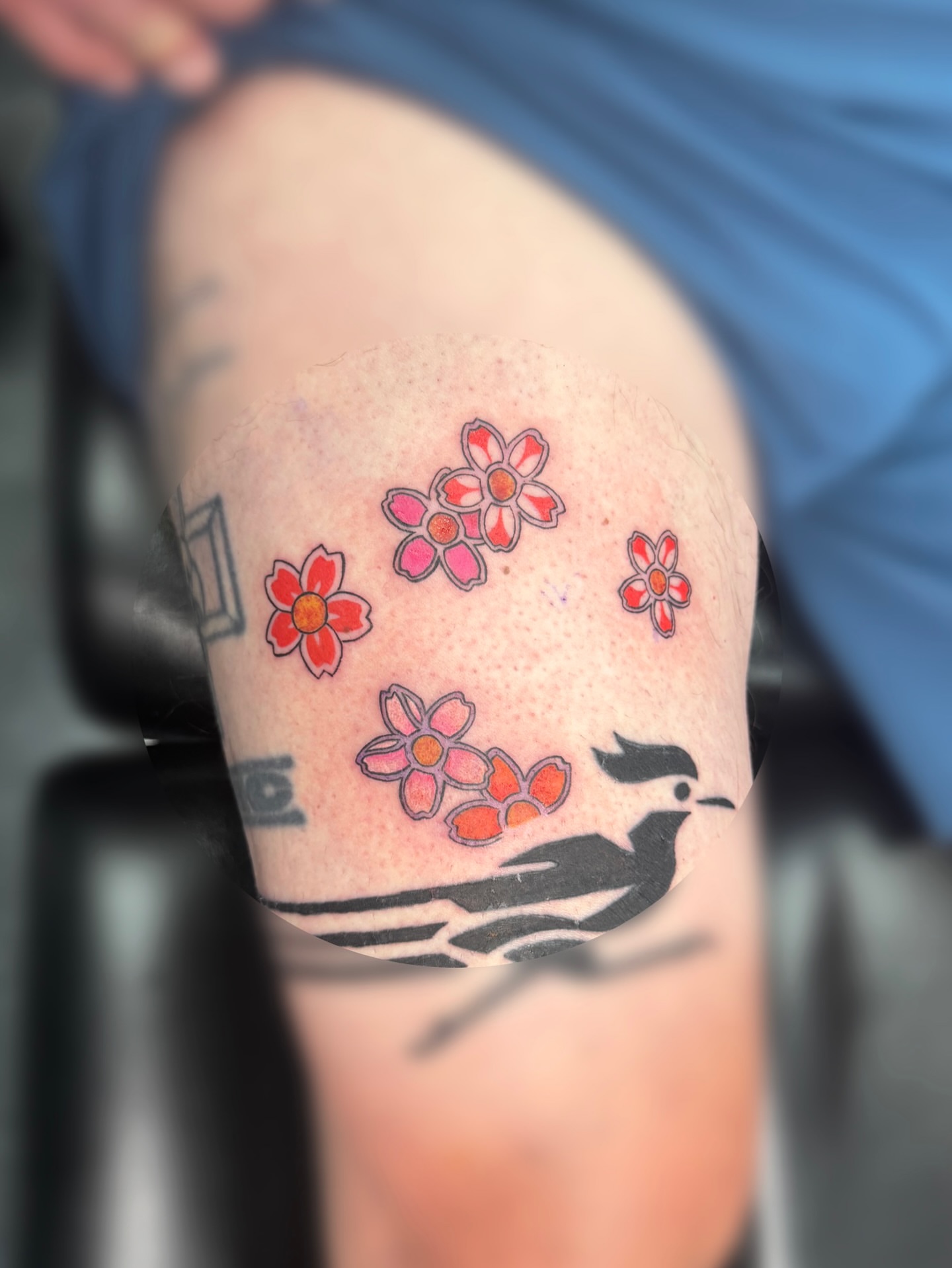 Flowers and bird dotwork tattoo on the thigh by Marie Amor🌙