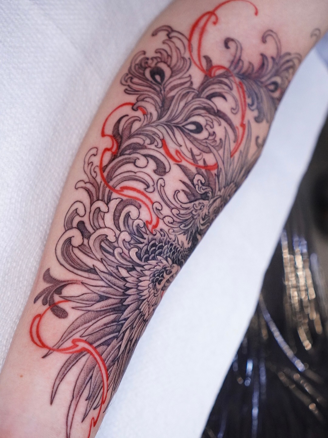 Floral wave japanese irezumi tattoo on the forearm by 🌛 Lê Huỳnh🌜, Dallas, Texas