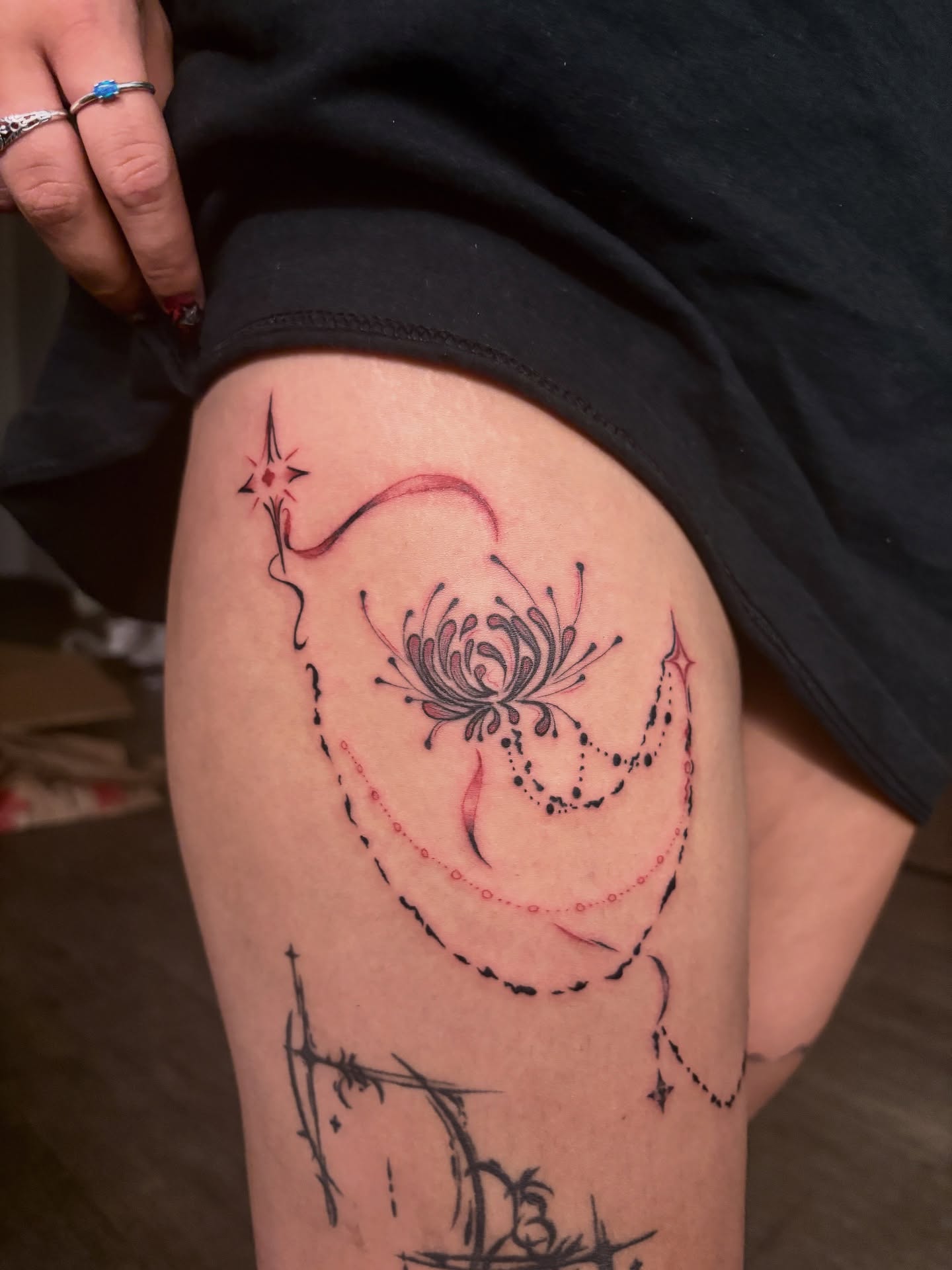 Abstract floral design dotwork tattoo on the thigh by *:・kelly✧*:・゚