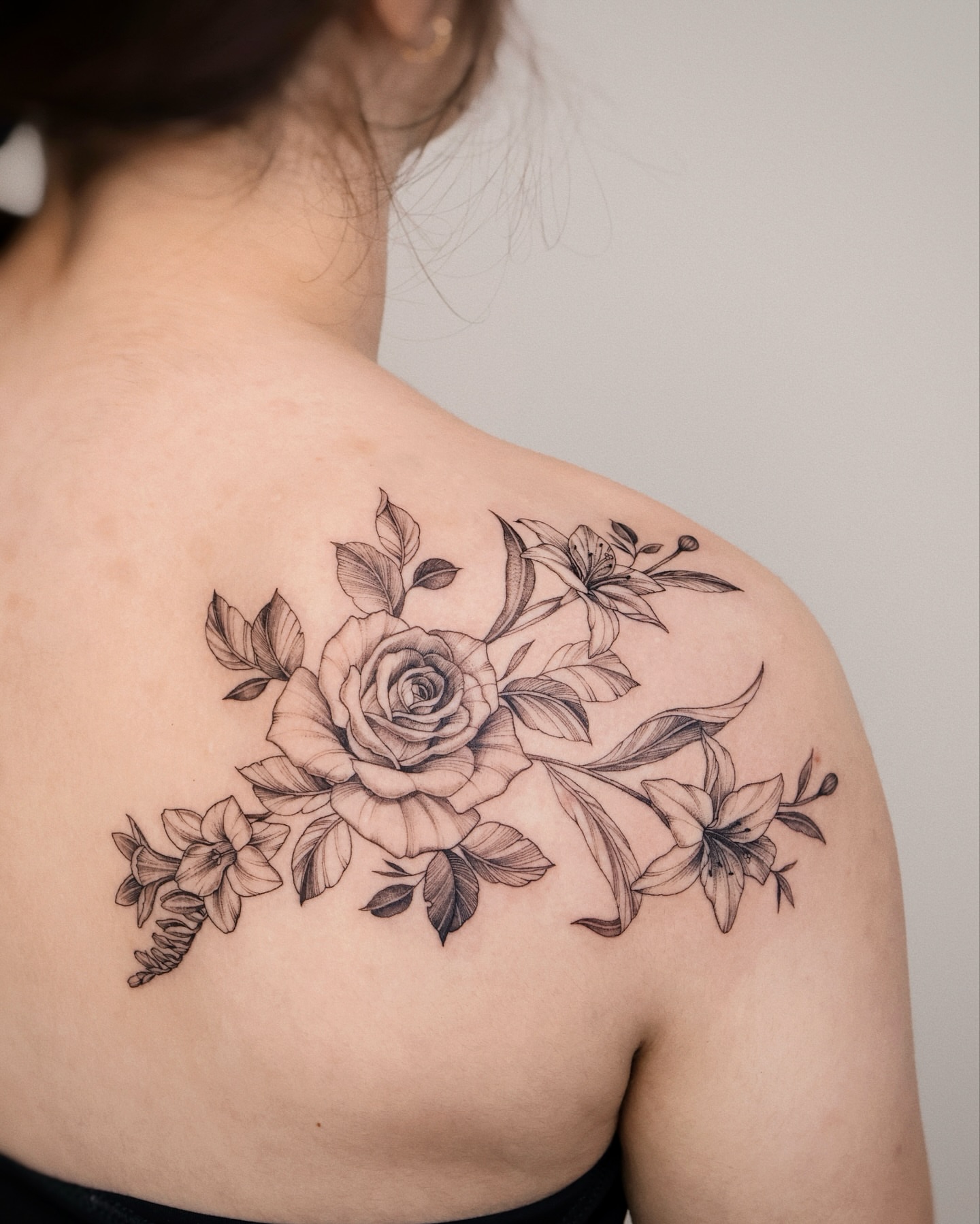 Tattoo by @yulight_tattoo — black_and_grey