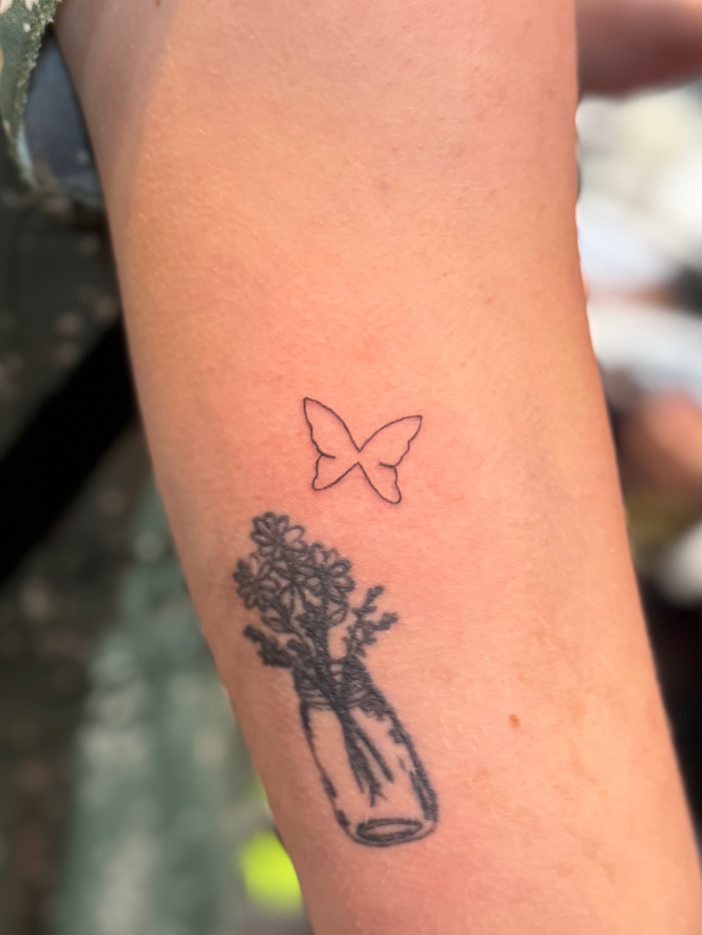 Tattoo by @missmangokush — fine_line, minimalist