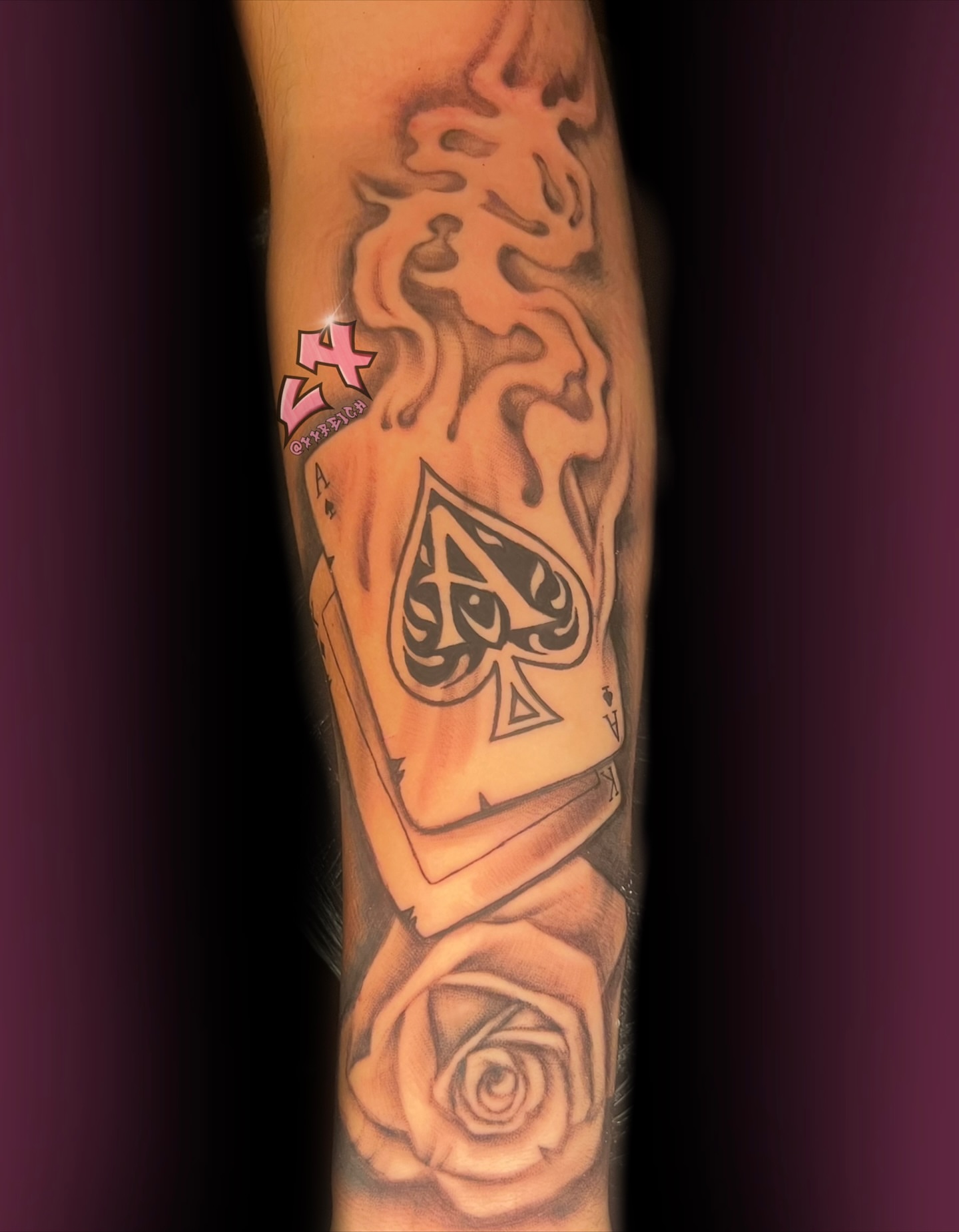 Tattoo by @xxreigh — black_and_grey, geometric