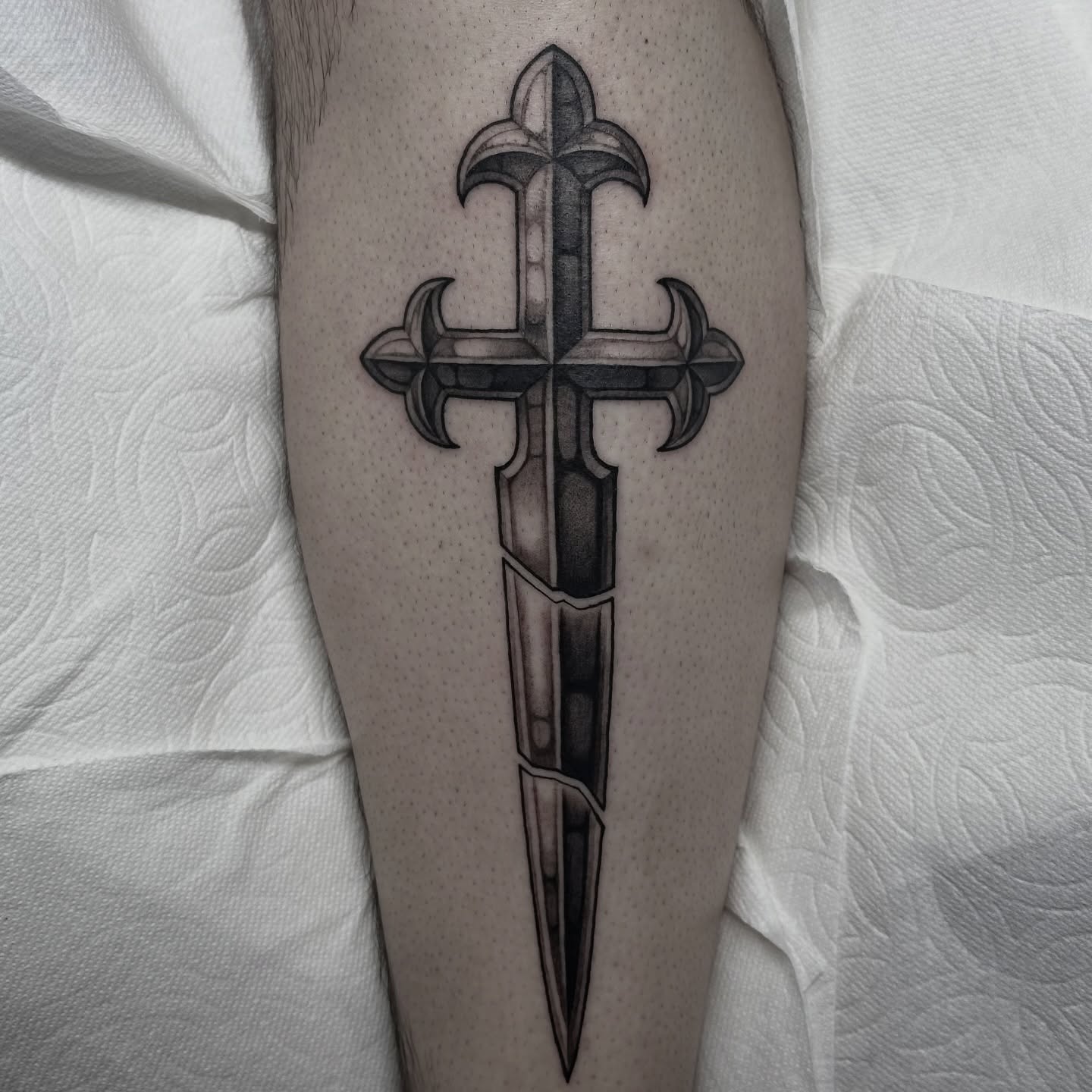 Tattoo by @marcusmartineztattoo β black_and_grey