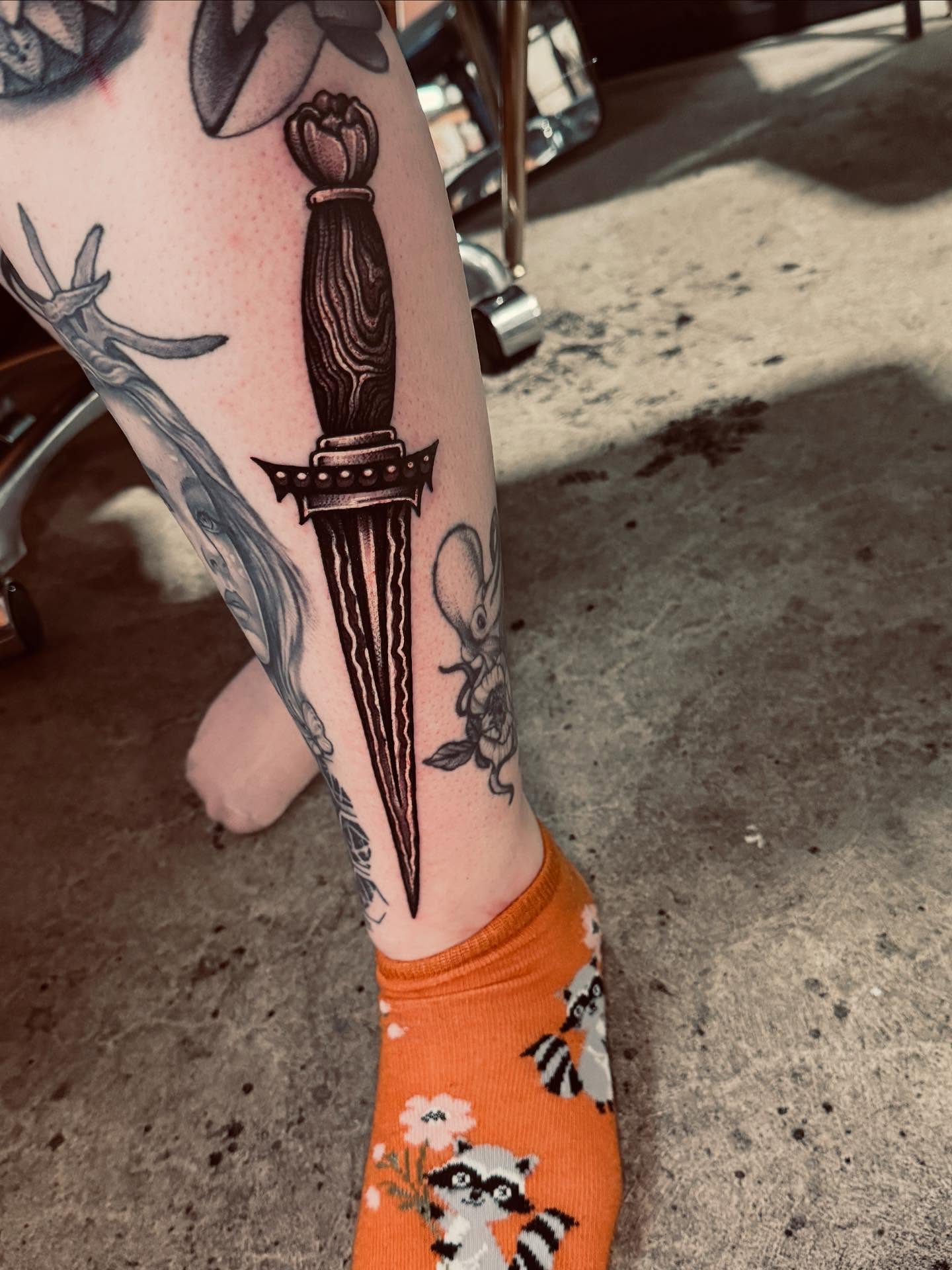 Tattoo by @kee.tattoos — black_and_grey