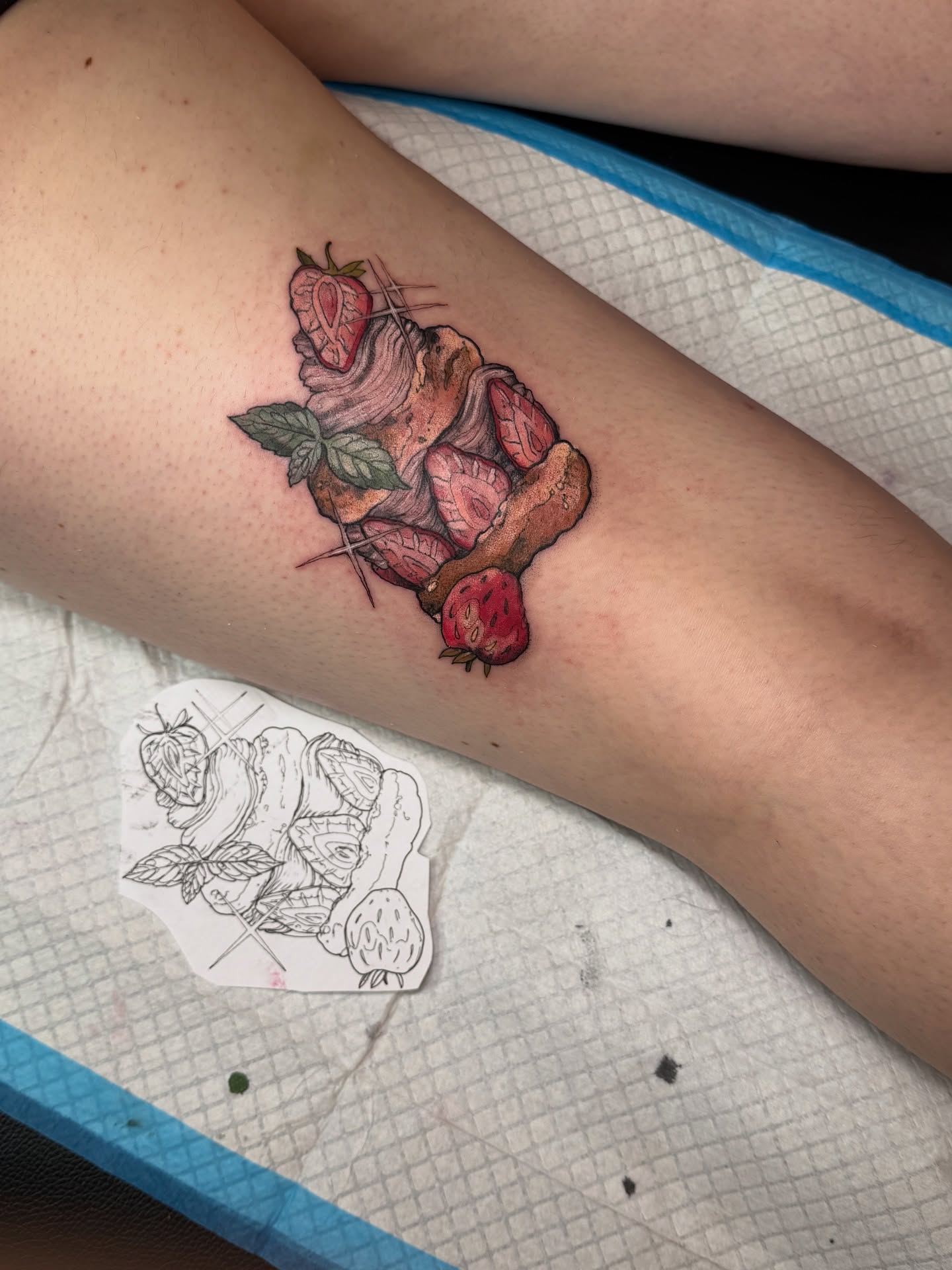 Tattoo by @scaledxwingstattoo โ realism